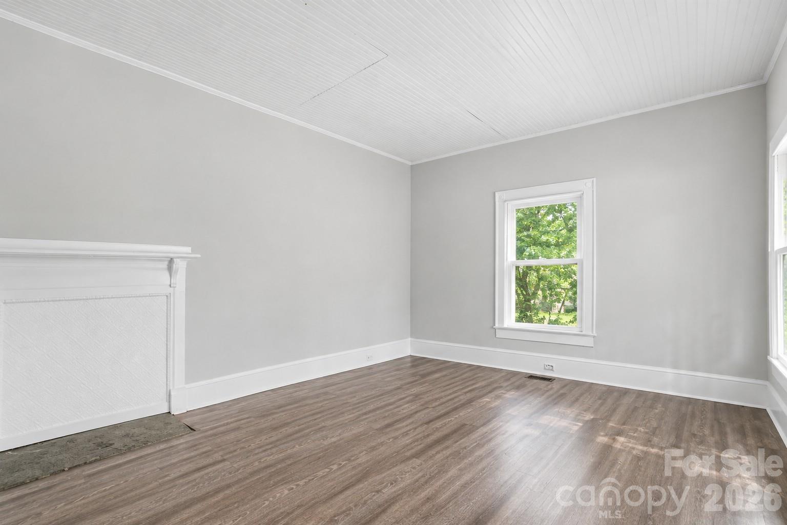 322 Willow Street Property Photo 5