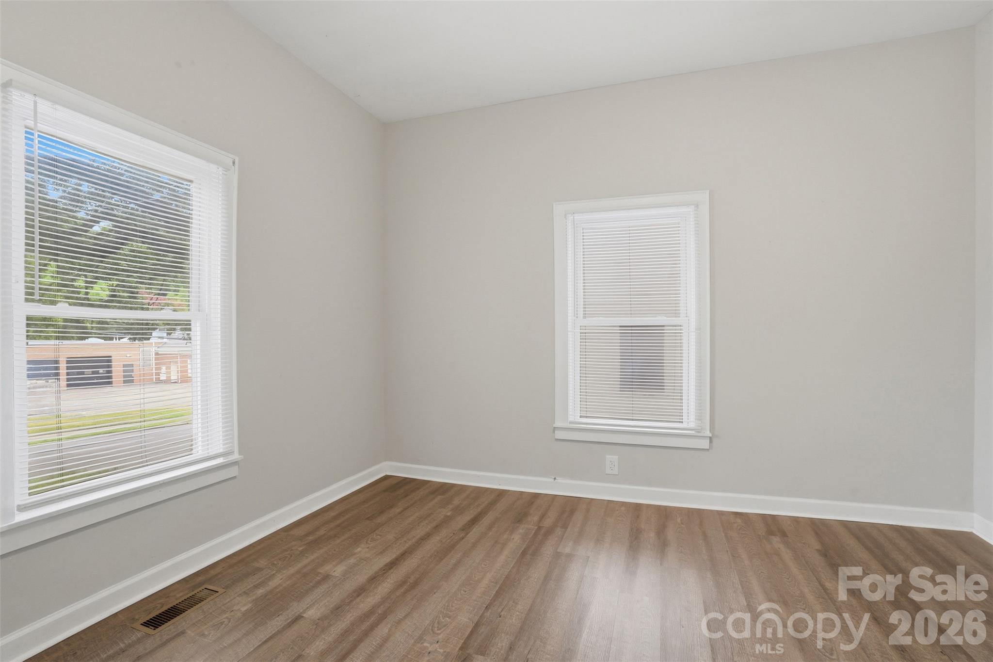 322 Willow Street Property Photo 21