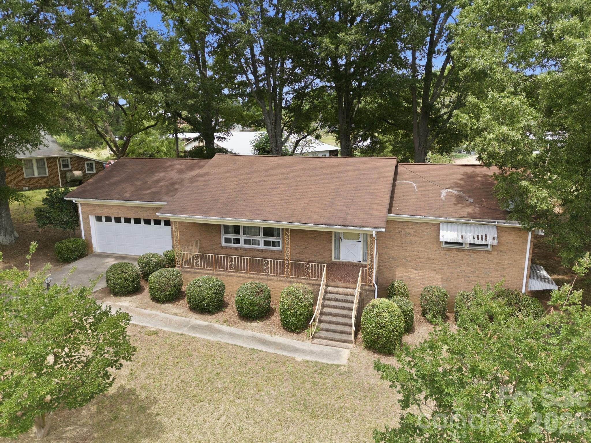 607 Ebenezer Road Property Photo 3
