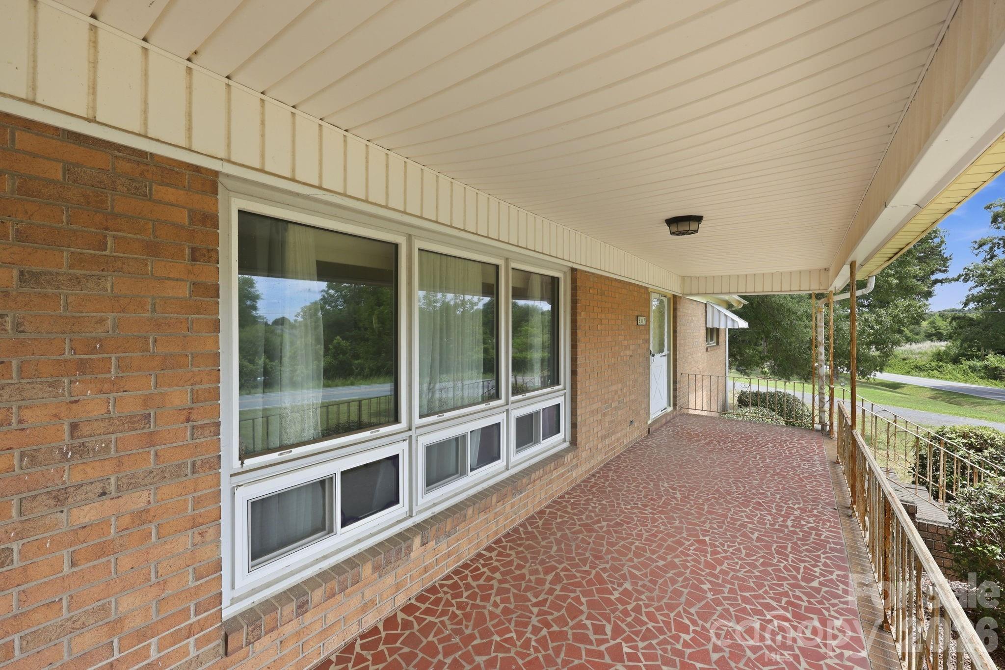 607 Ebenezer Road Property Photo 7