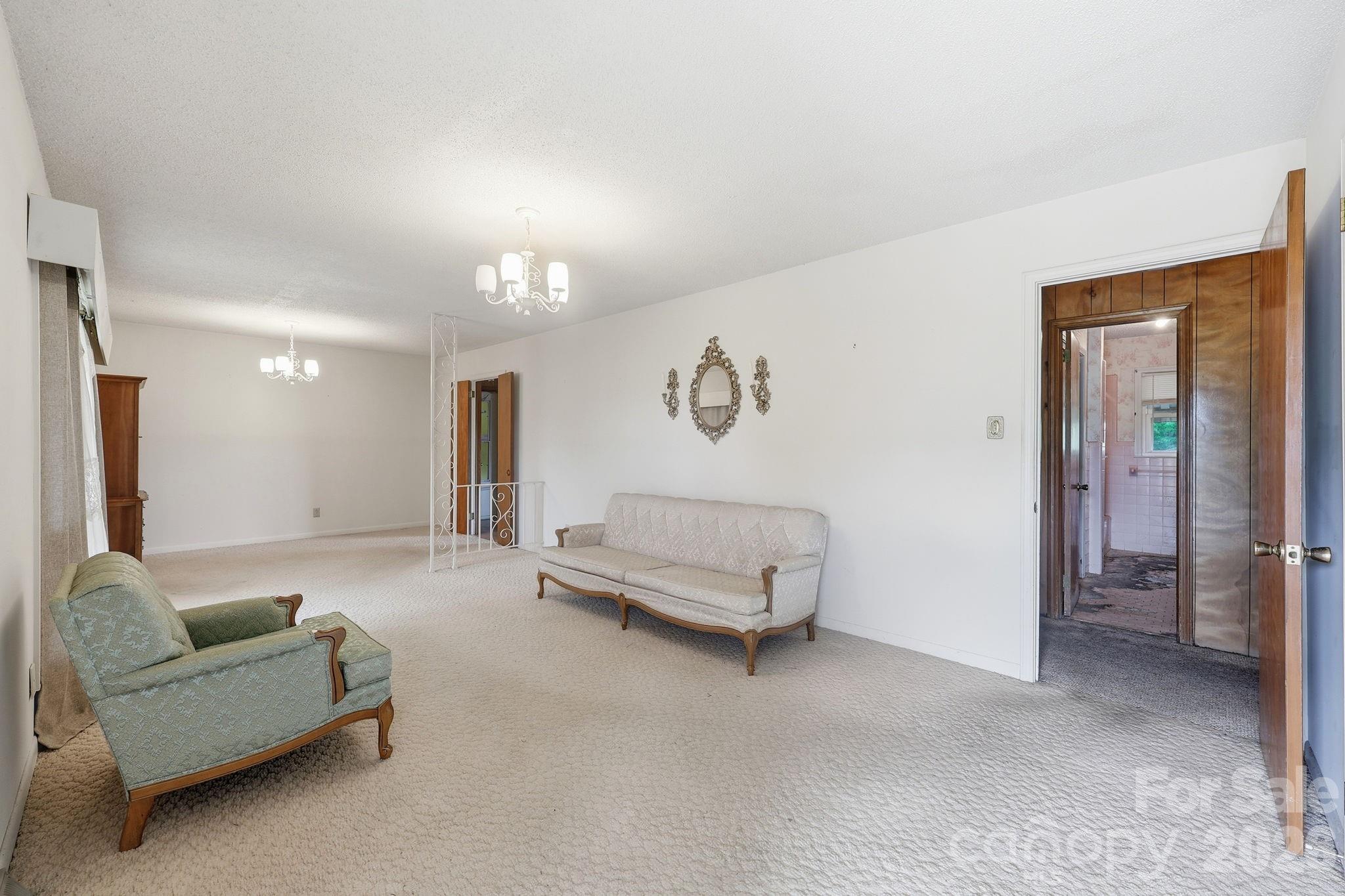 607 Ebenezer Road Property Photo 8