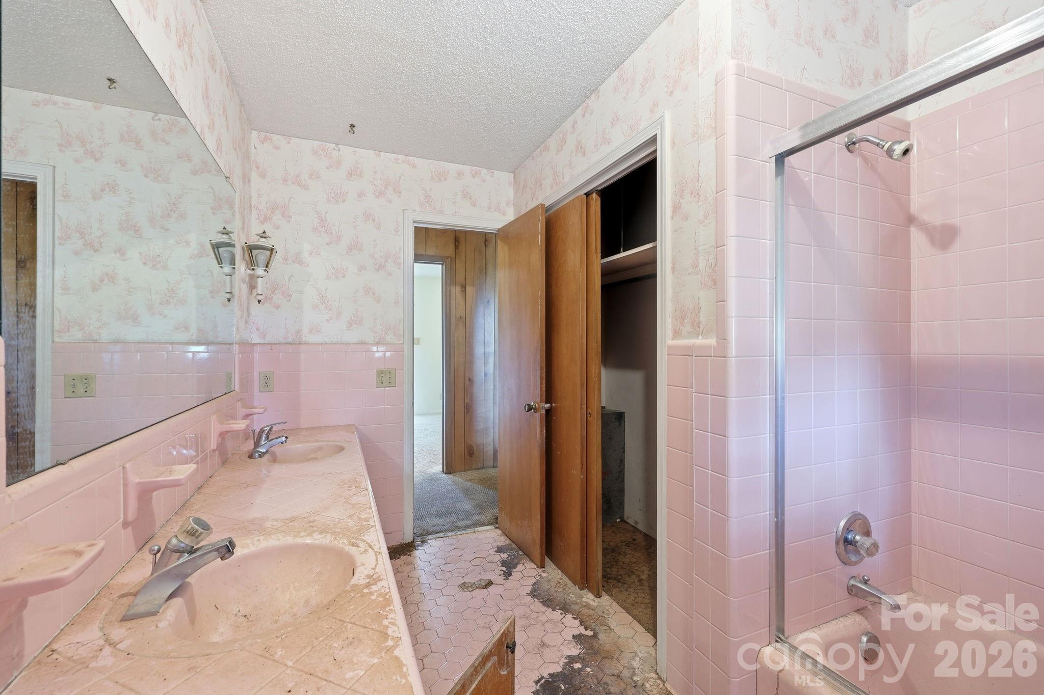 607 Ebenezer Road Property Photo 20