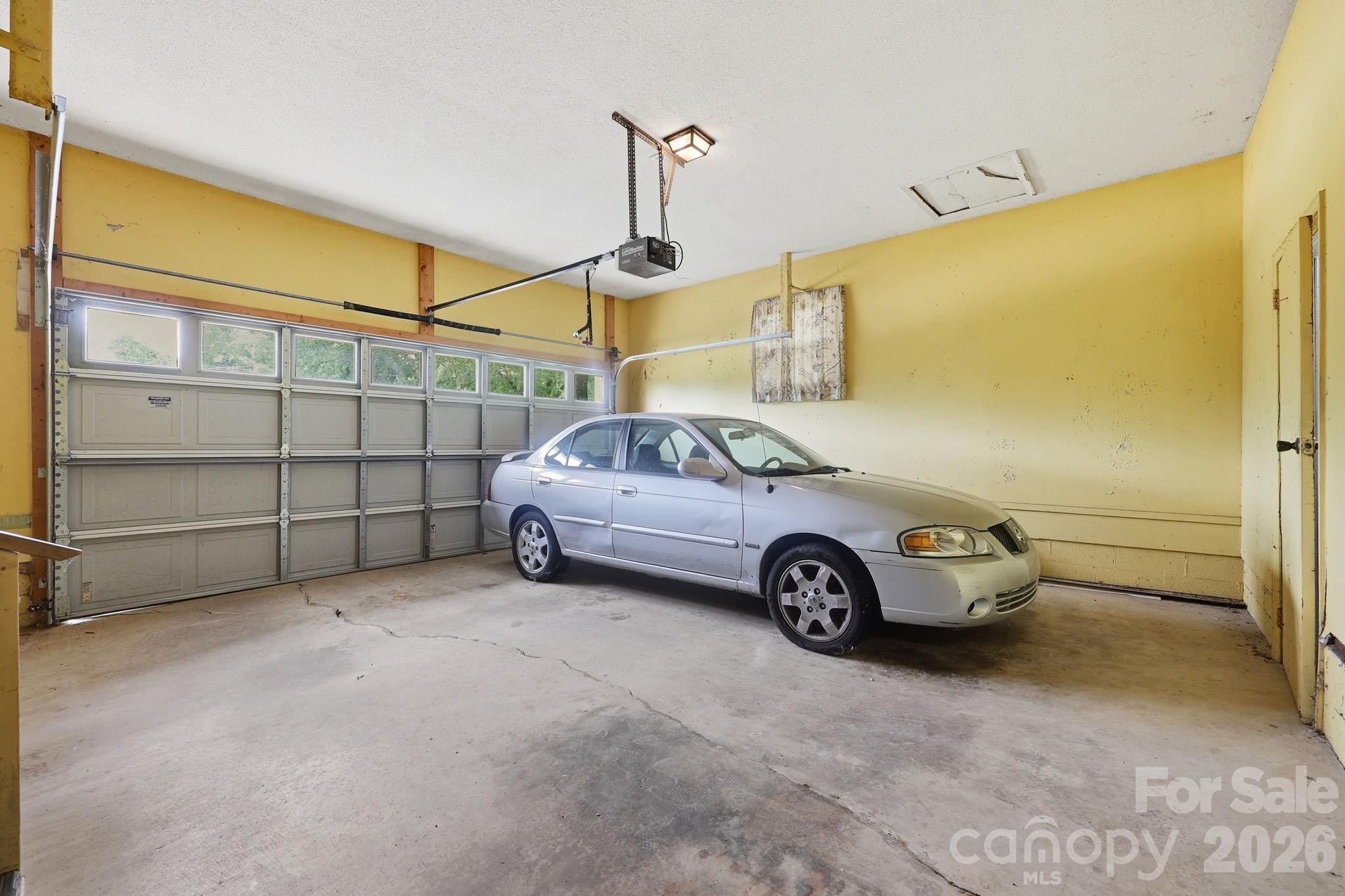607 Ebenezer Road Property Photo 28