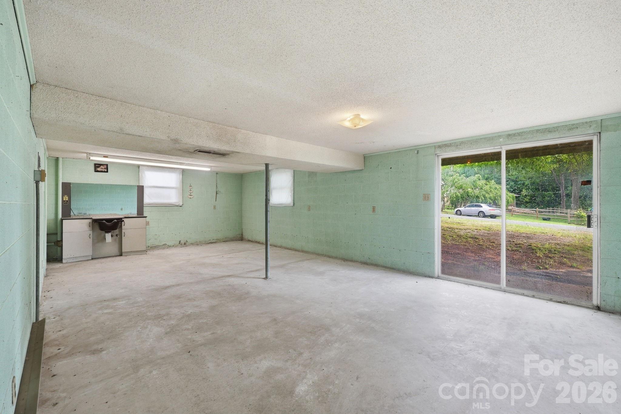 607 Ebenezer Road Property Photo 30