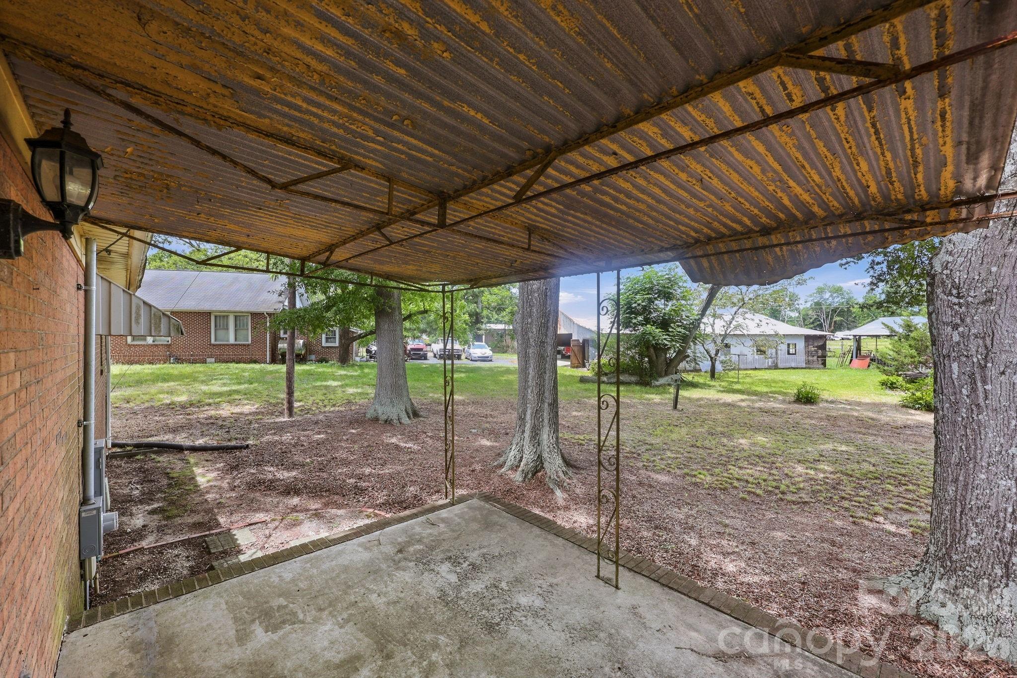 607 Ebenezer Road Property Photo 37