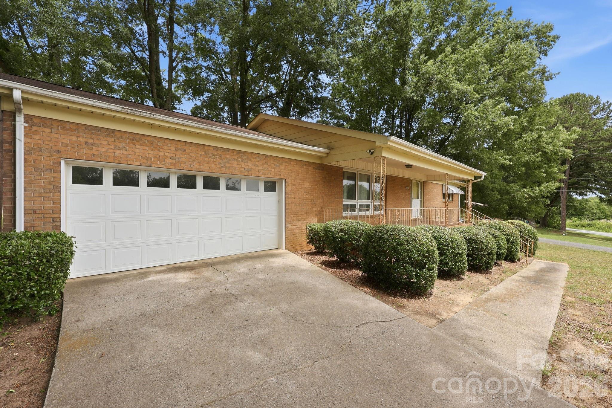 607 Ebenezer Road Property Photo 40