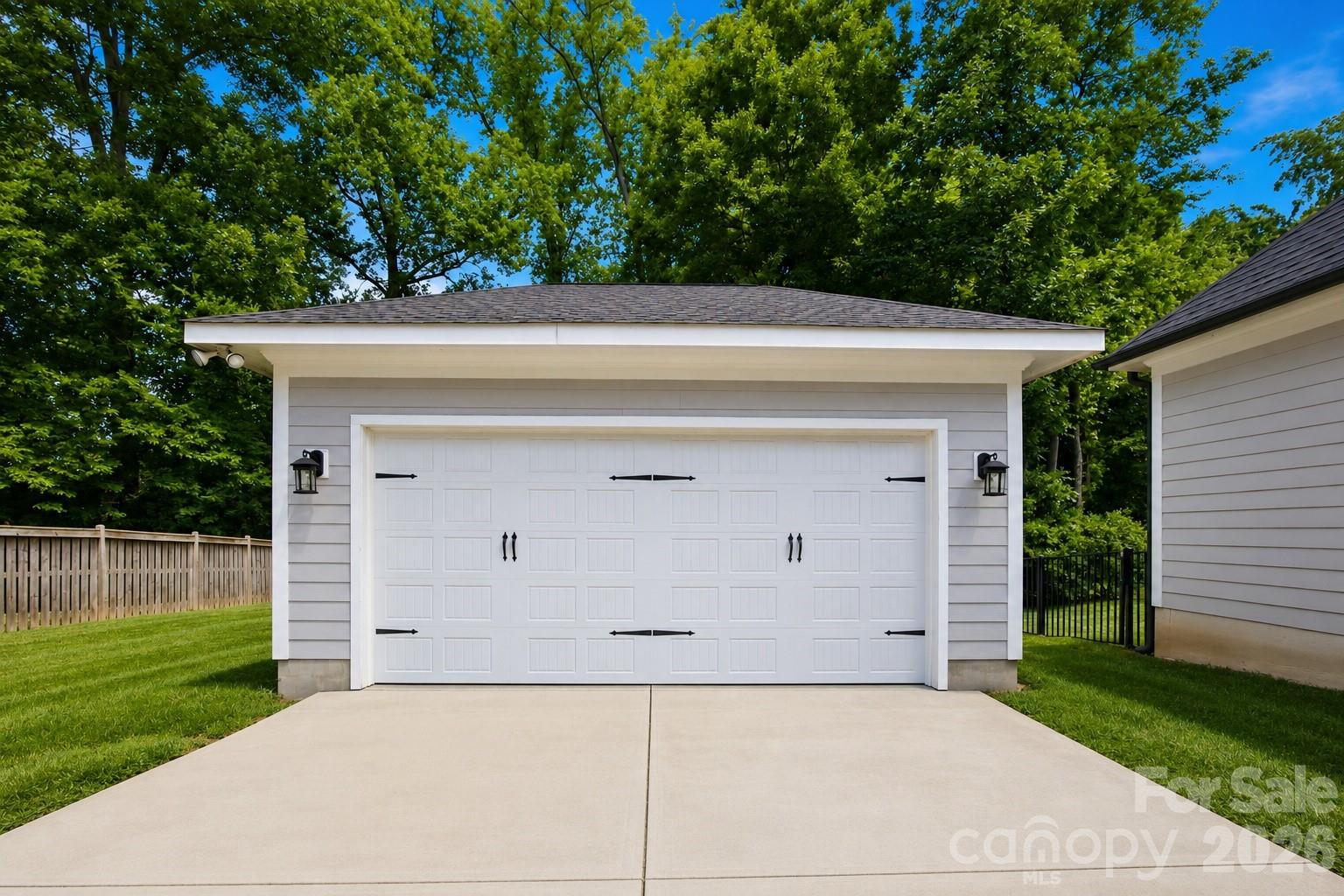 3015 Commonwealth Avenue Property Photo 3