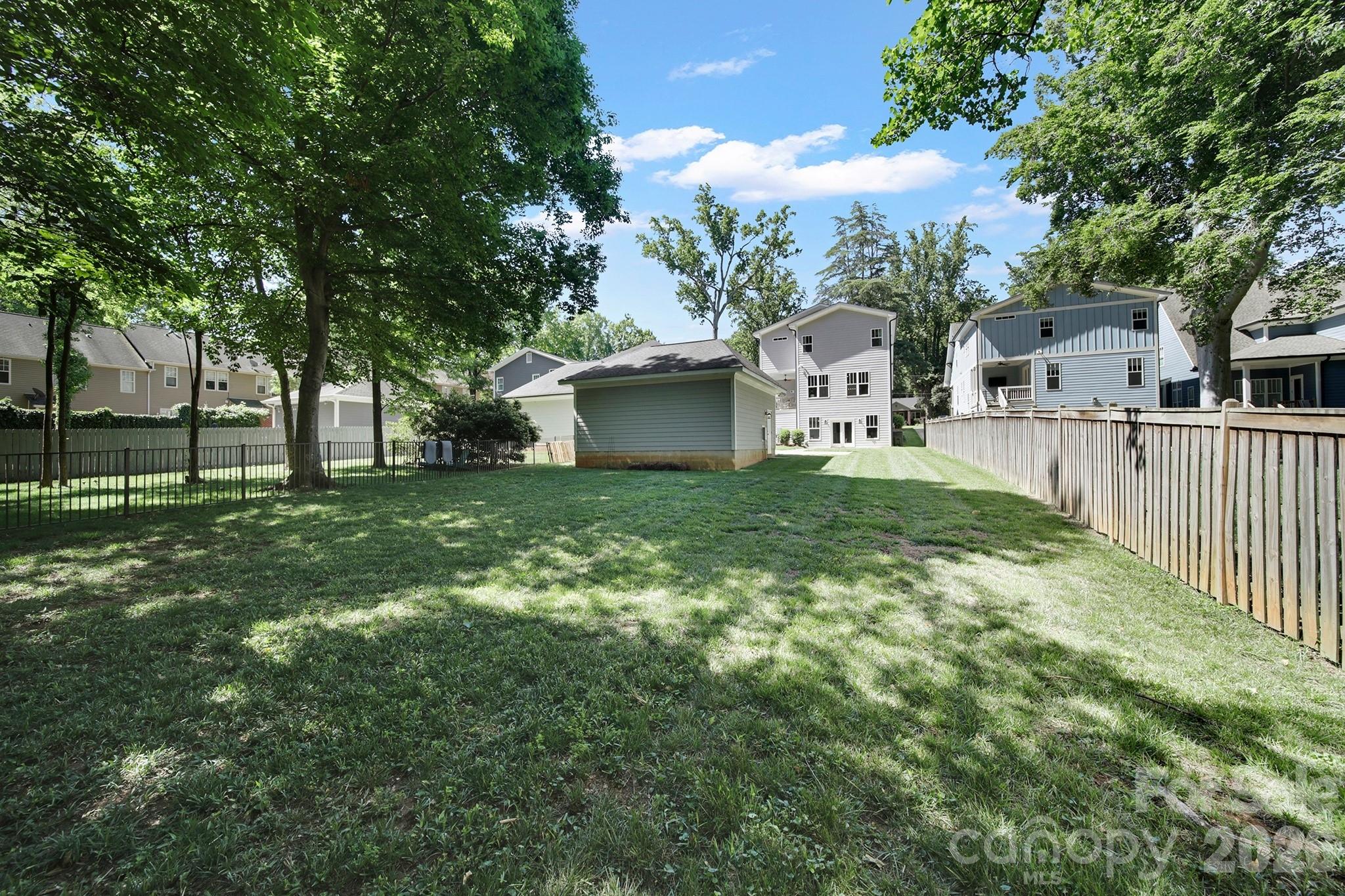 3015 Commonwealth Avenue Property Photo 4