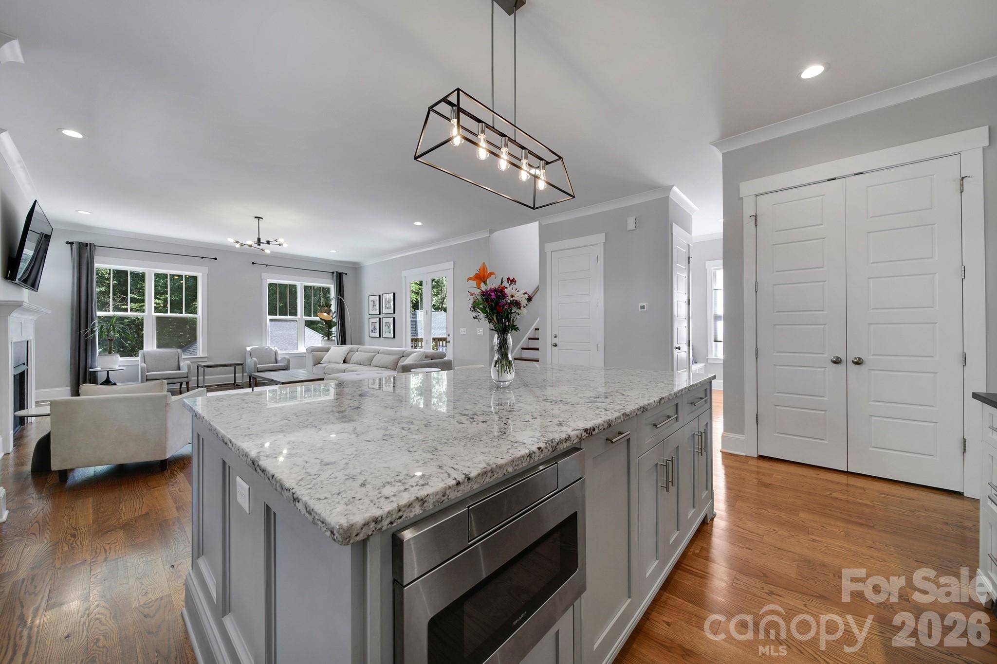 3015 Commonwealth Avenue Property Photo 12