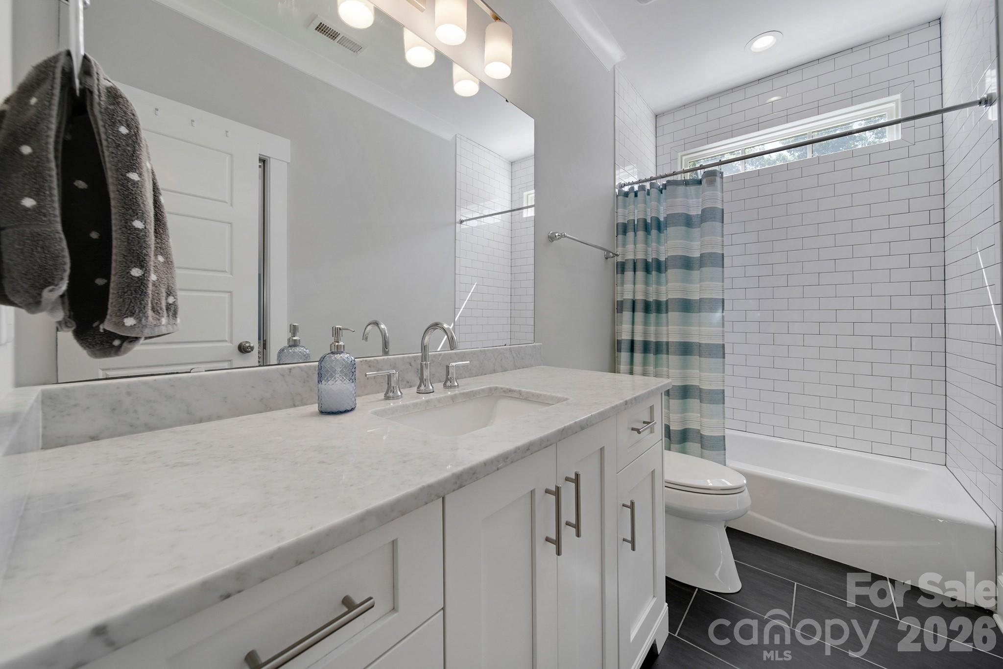 3015 Commonwealth Avenue Property Photo 32