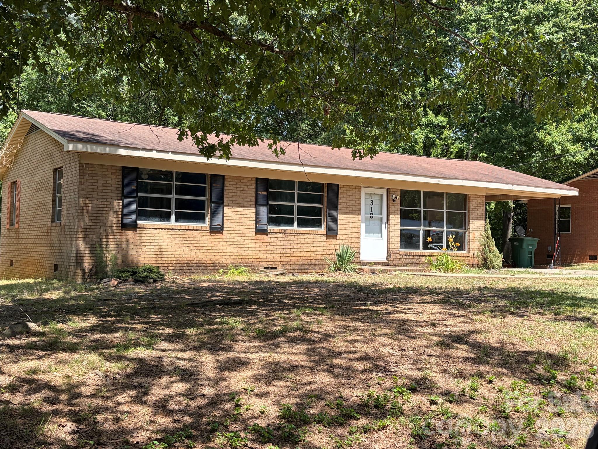 318 Shady Lane Property Photo 1