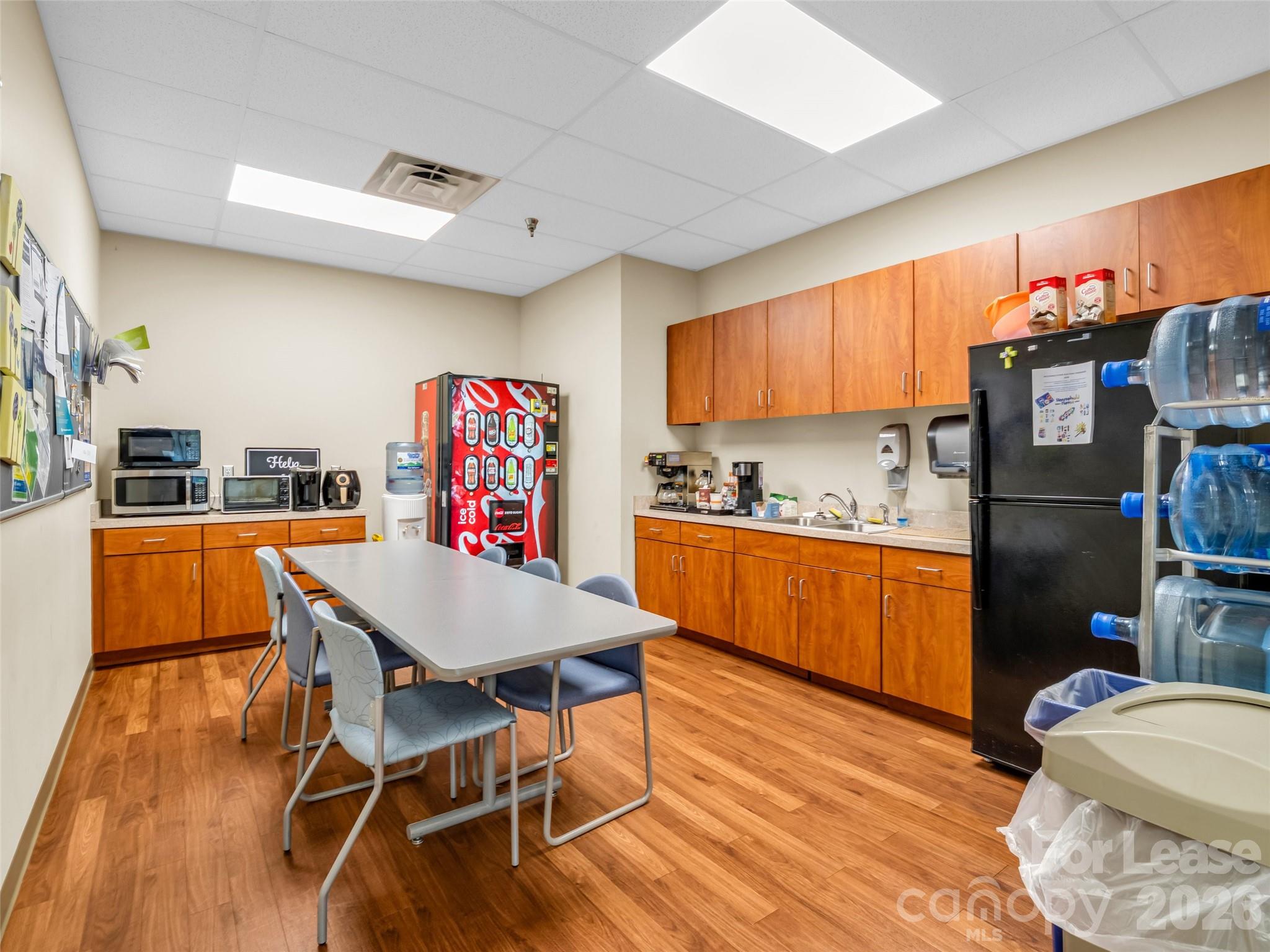 141 Fiddlers Run Boulevard Property Photo 16
