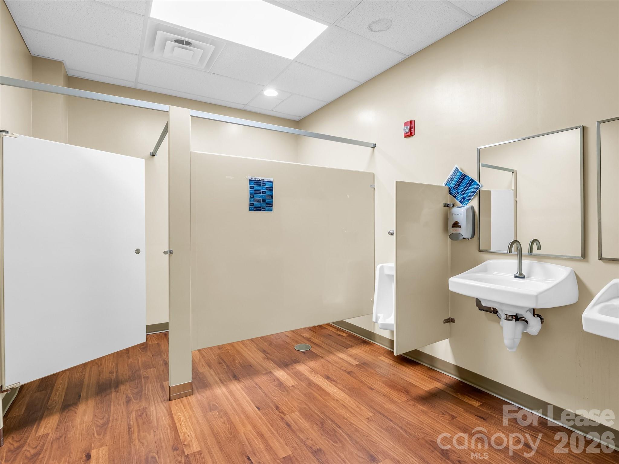 141 Fiddlers Run Boulevard Property Photo 18