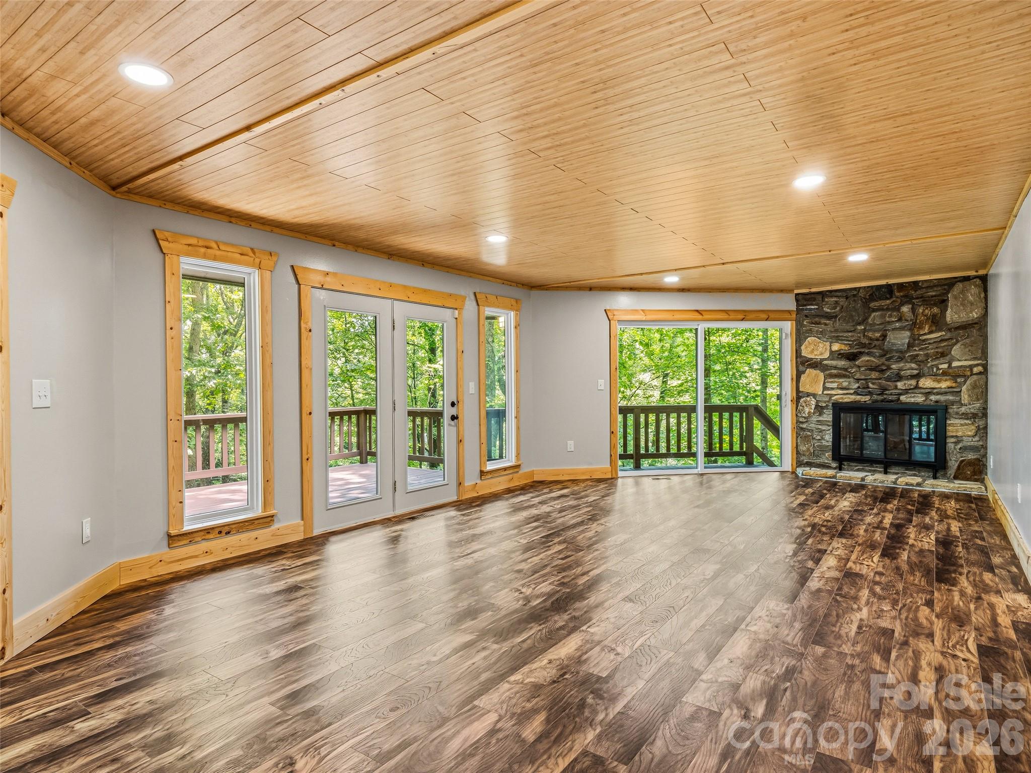 785 Pisgah Forest Drive Property Photo 6