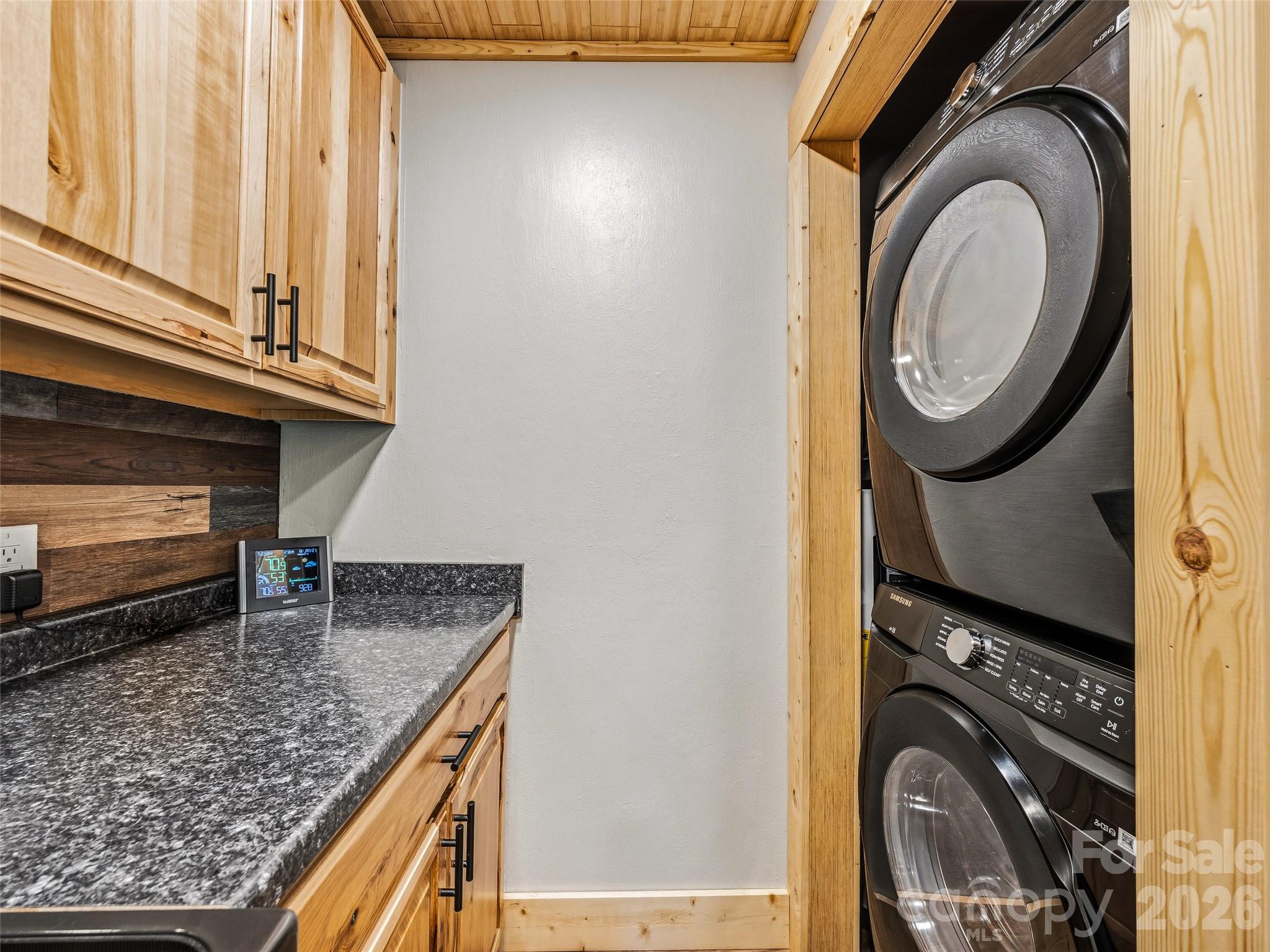 785 Pisgah Forest Drive Property Photo 10