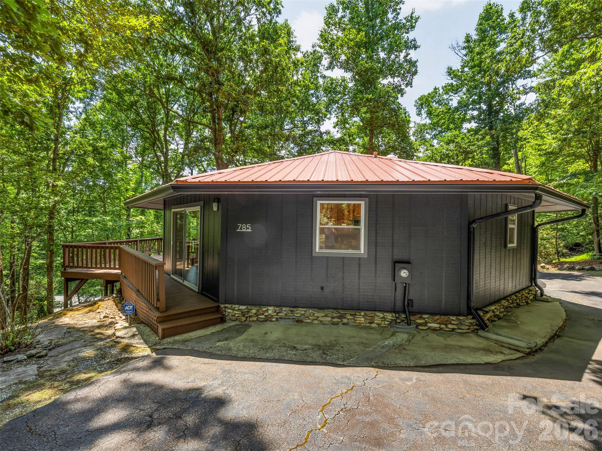 785 Pisgah Forest Drive Property Photo 21