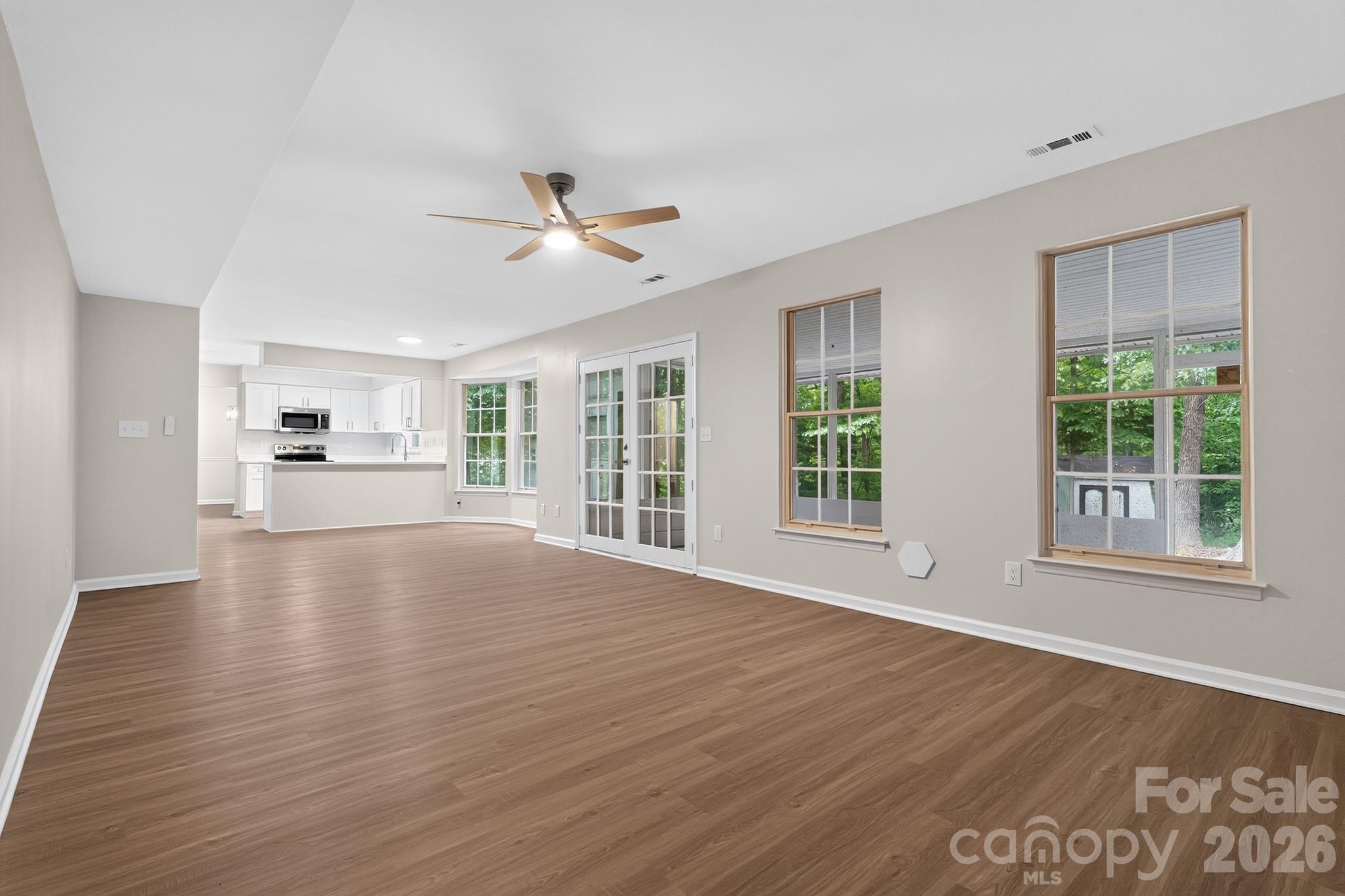 10304 Shady Rest Lane Property Photo 3