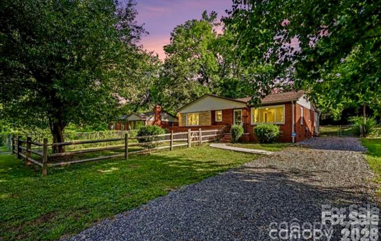 3960 Bristol Drive Property Photo 4