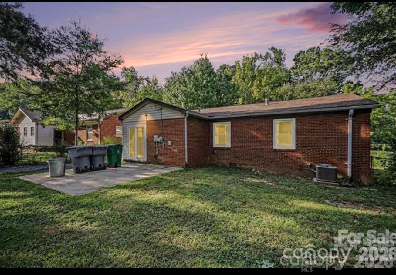 3960 Bristol Drive Property Photo 5