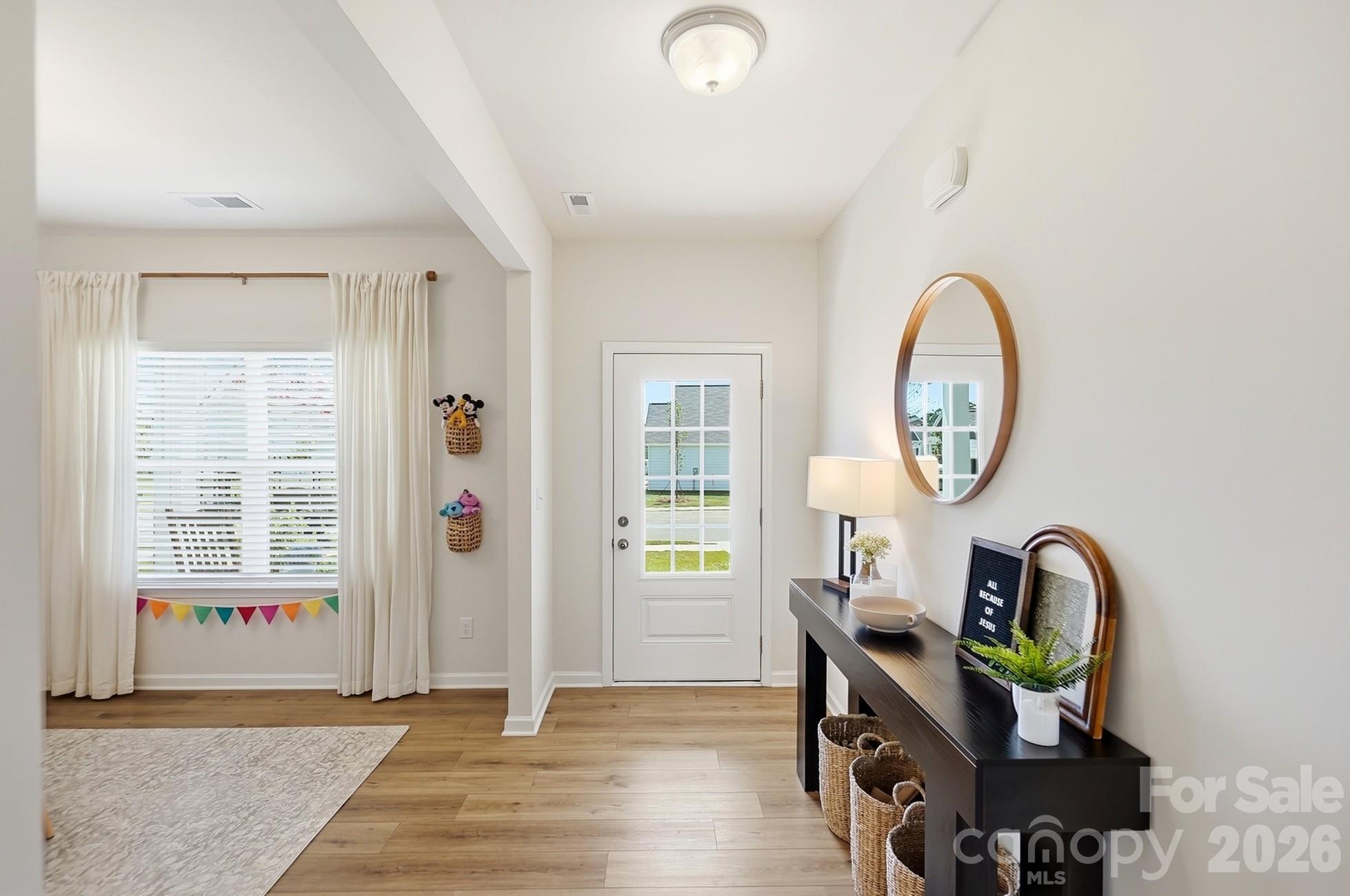 6023 Busch Way Property Photo 16