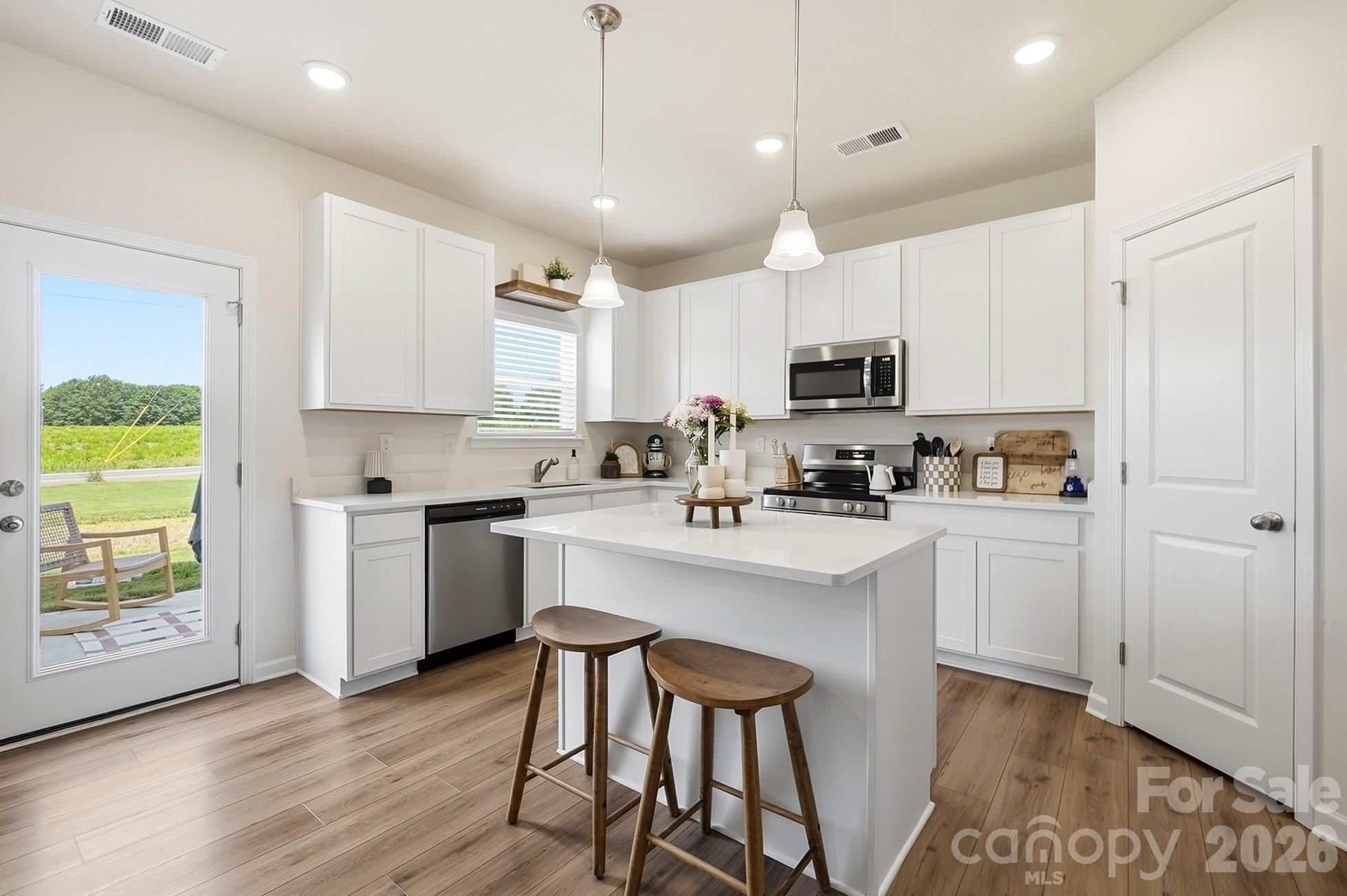 6023 Busch Way Property Photo 19
