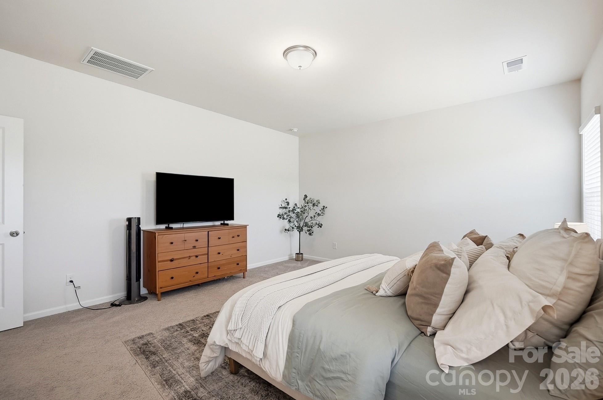 6023 Busch Way Property Photo 33
