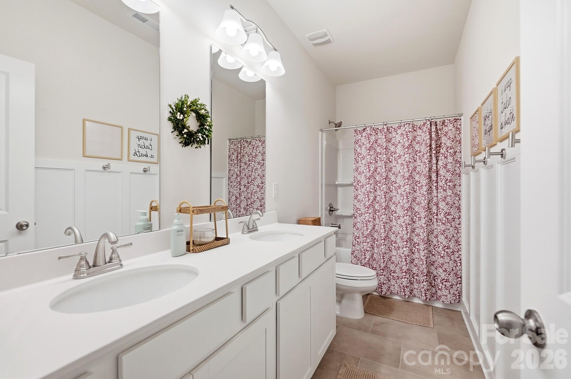 6023 Busch Way Property Photo 39