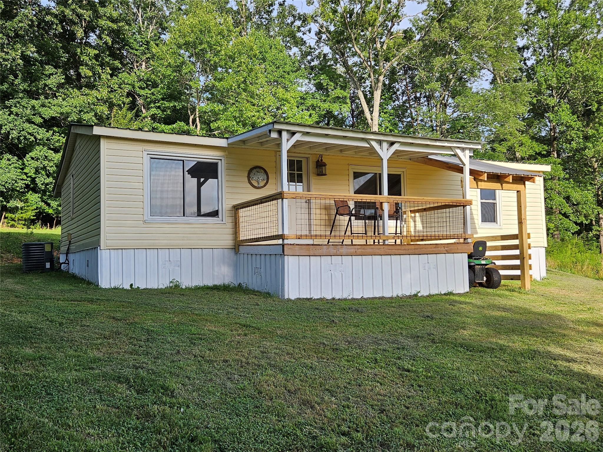 516 John Swofford Road Property Photo 2