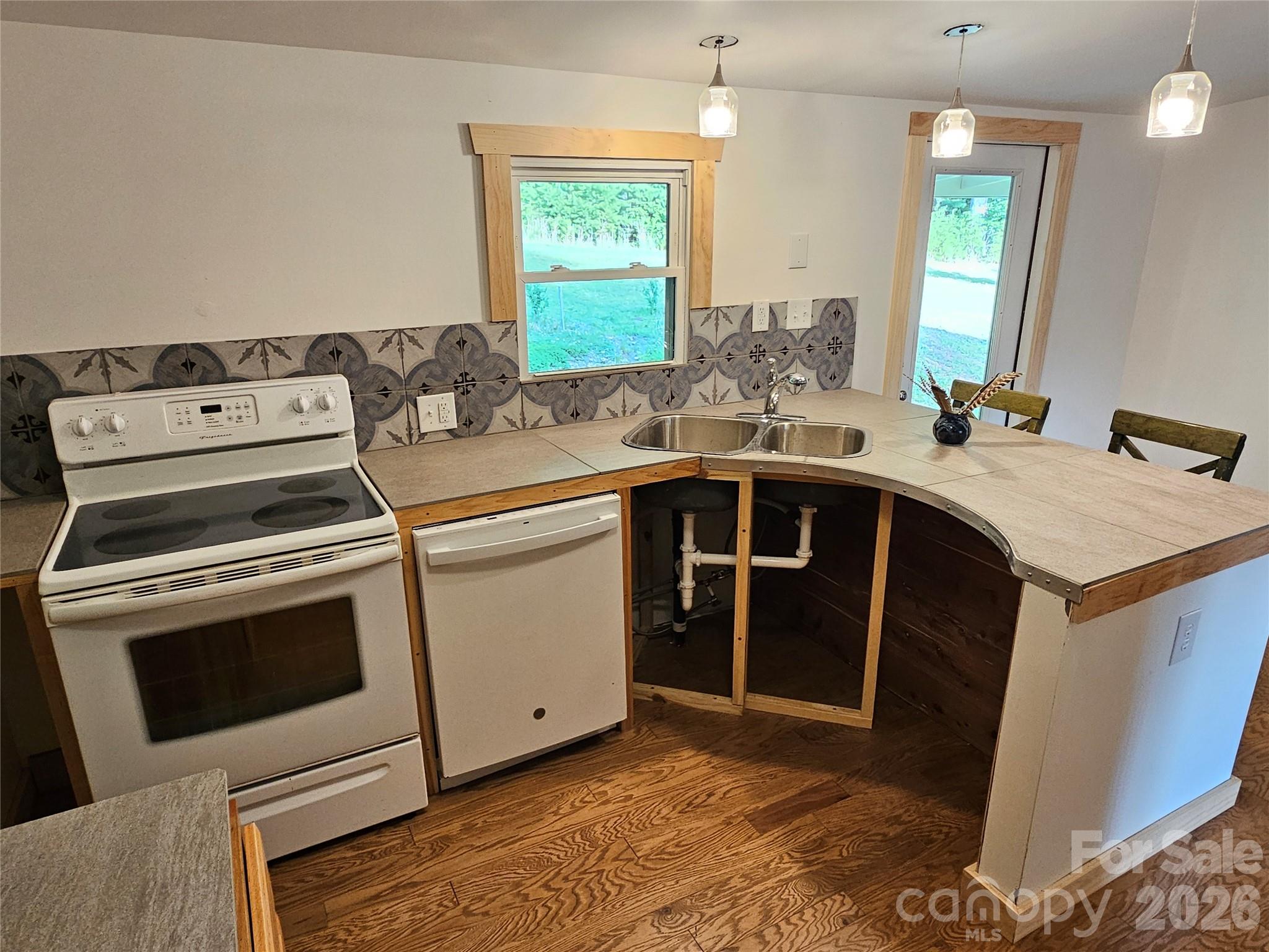 516 John Swofford Road Property Photo 17