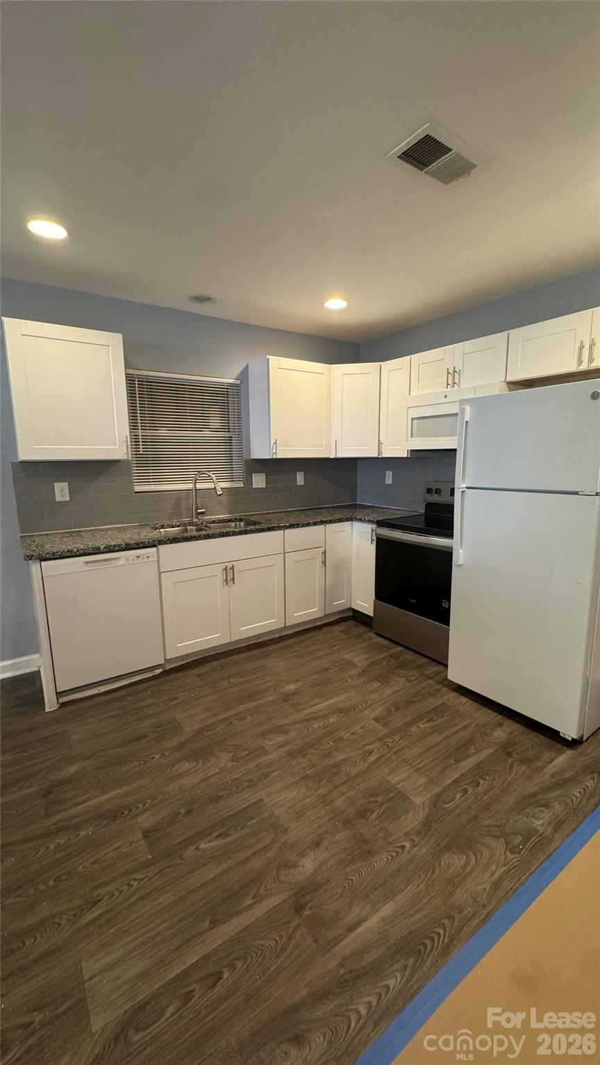 910 Cantwell Street Property Photo 4