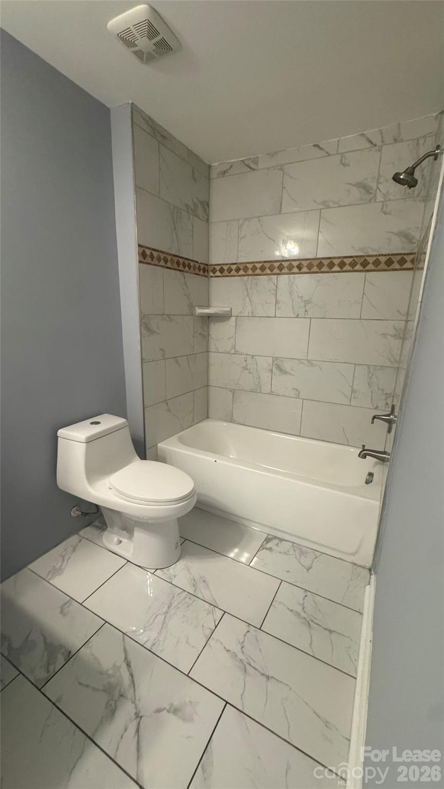 910 Cantwell Street Property Photo 8