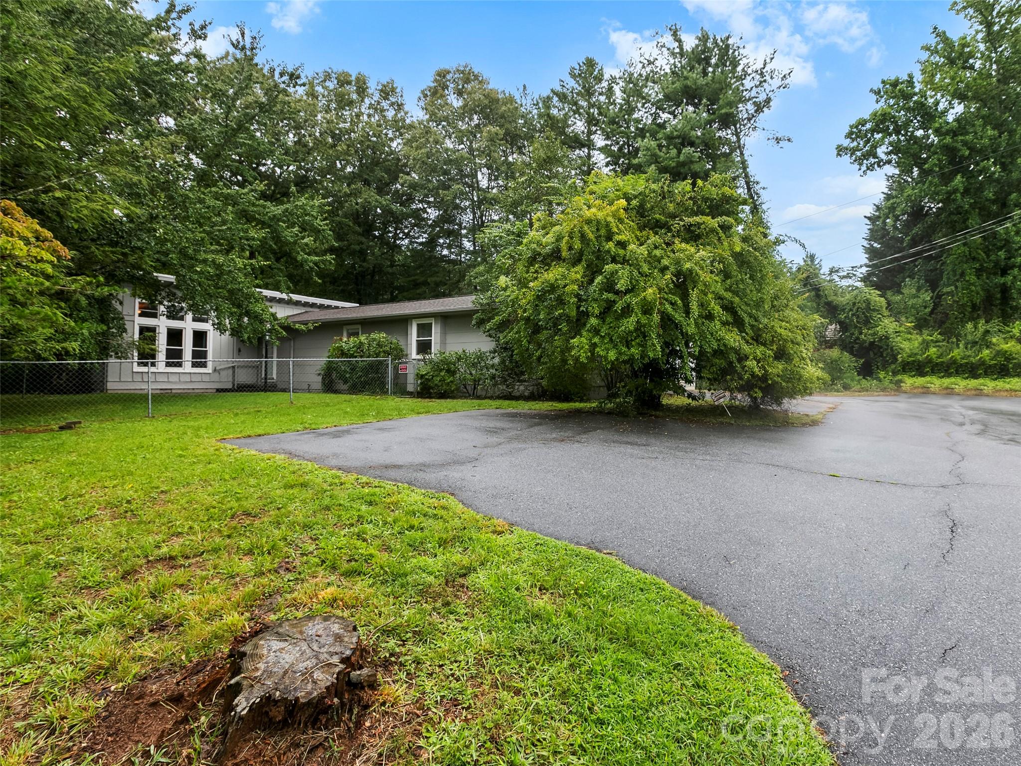 74 Long Shoals Road Property Photo 1