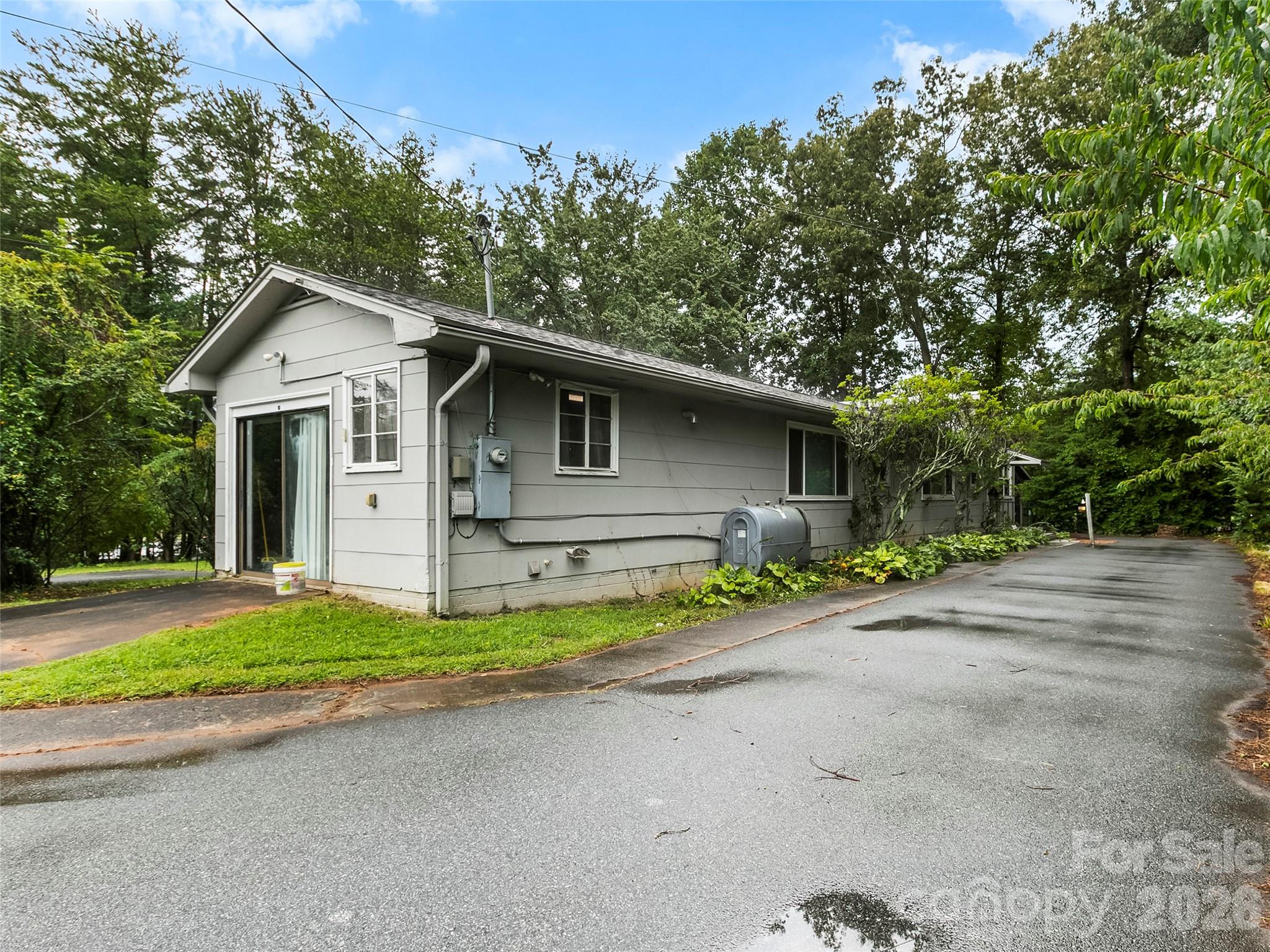 74 Long Shoals Road Property Photo 4