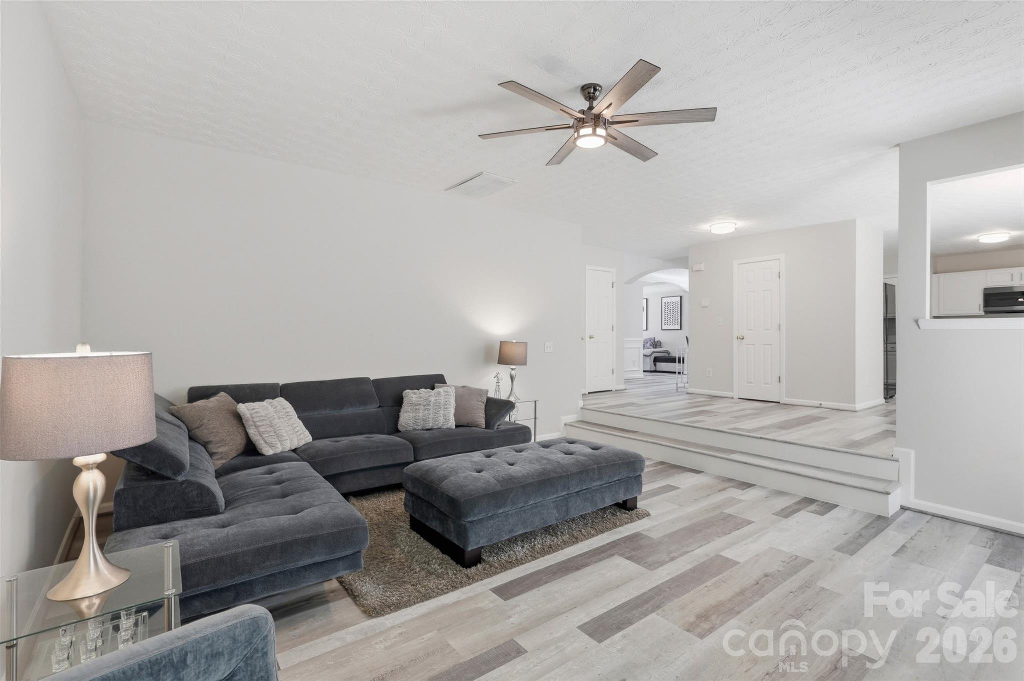 4923 Eagle Creek Drive Property Photo 13