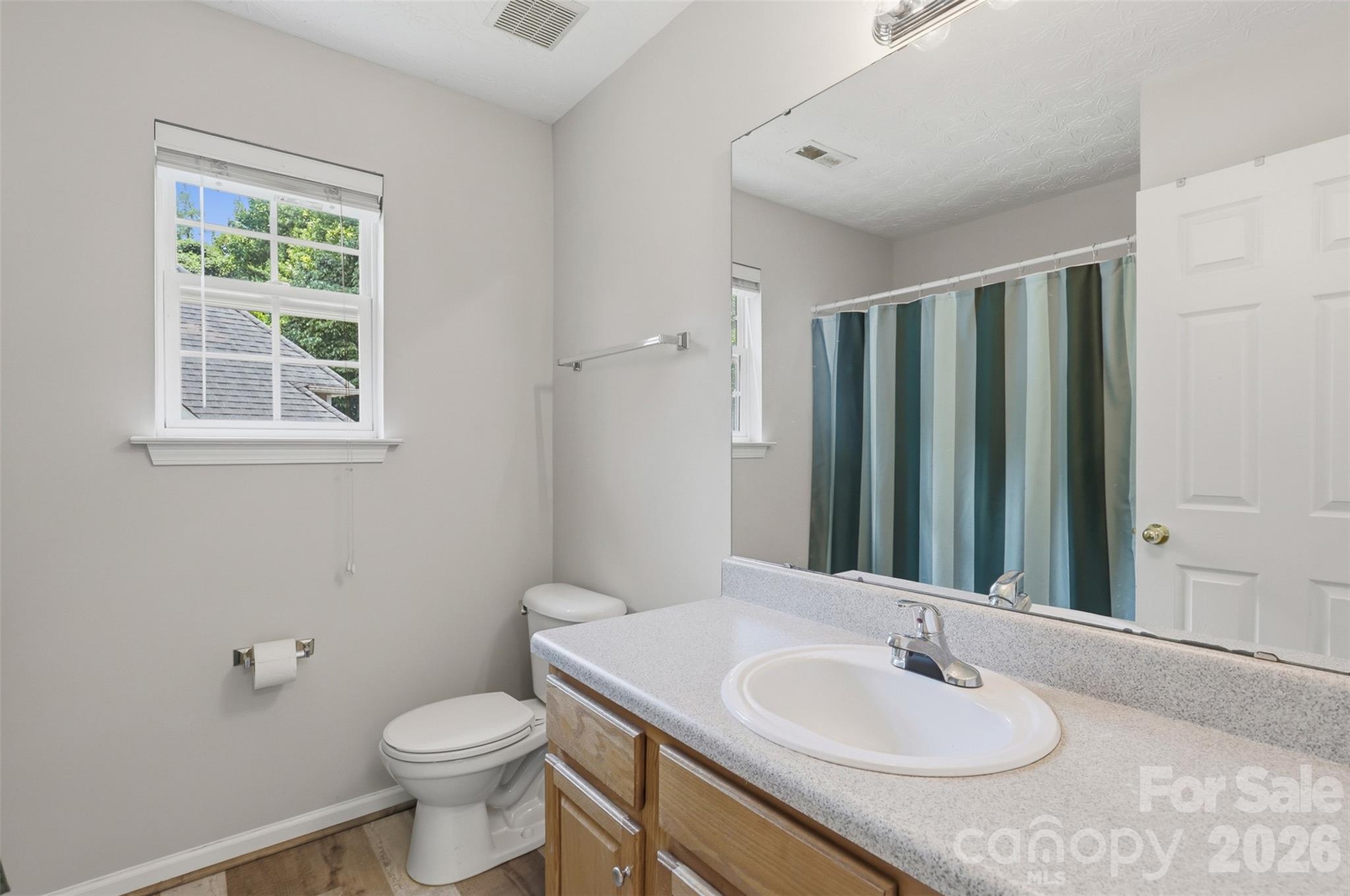 4923 Eagle Creek Drive Property Photo 28