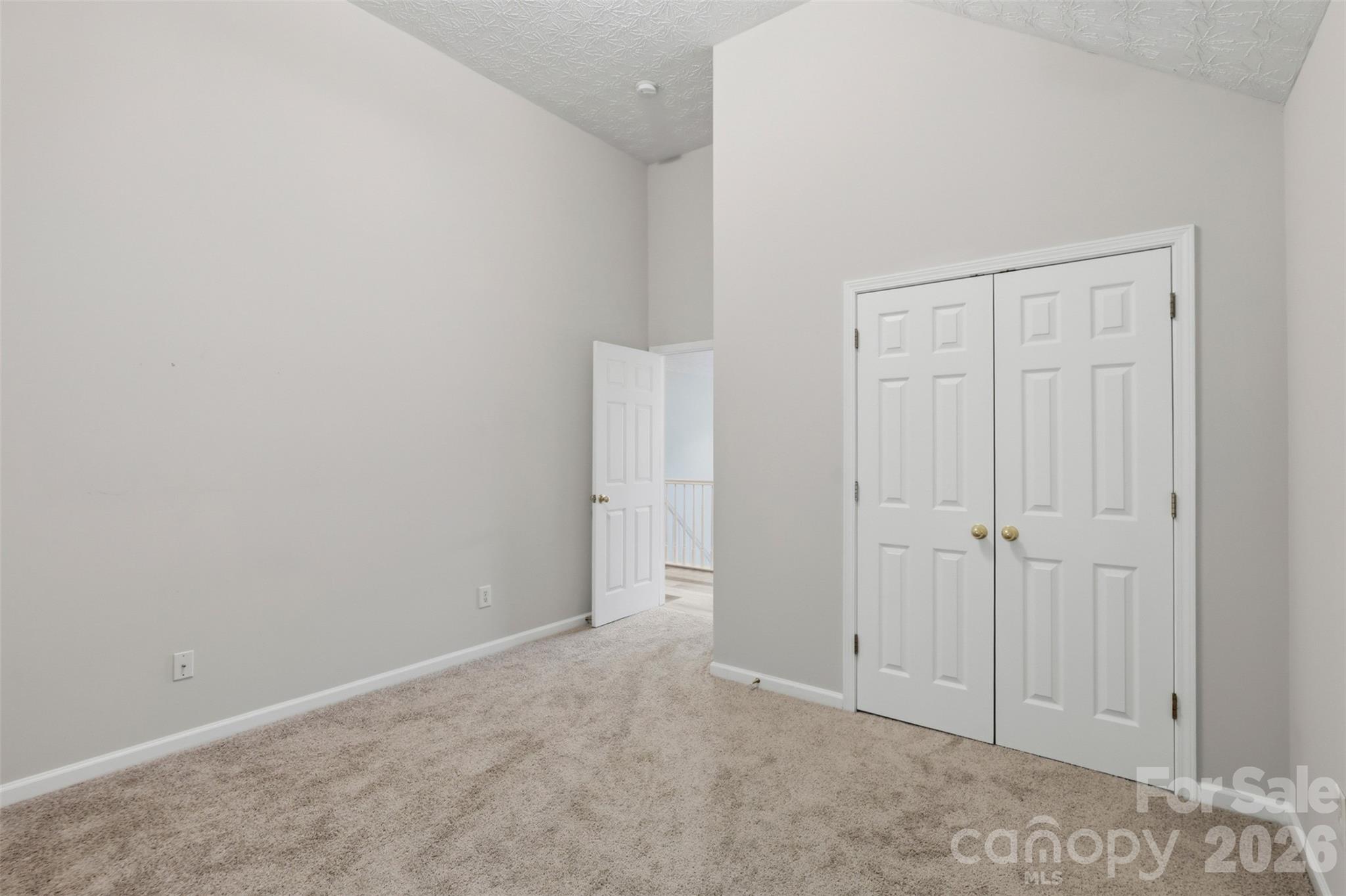 4923 Eagle Creek Drive Property Photo 29
