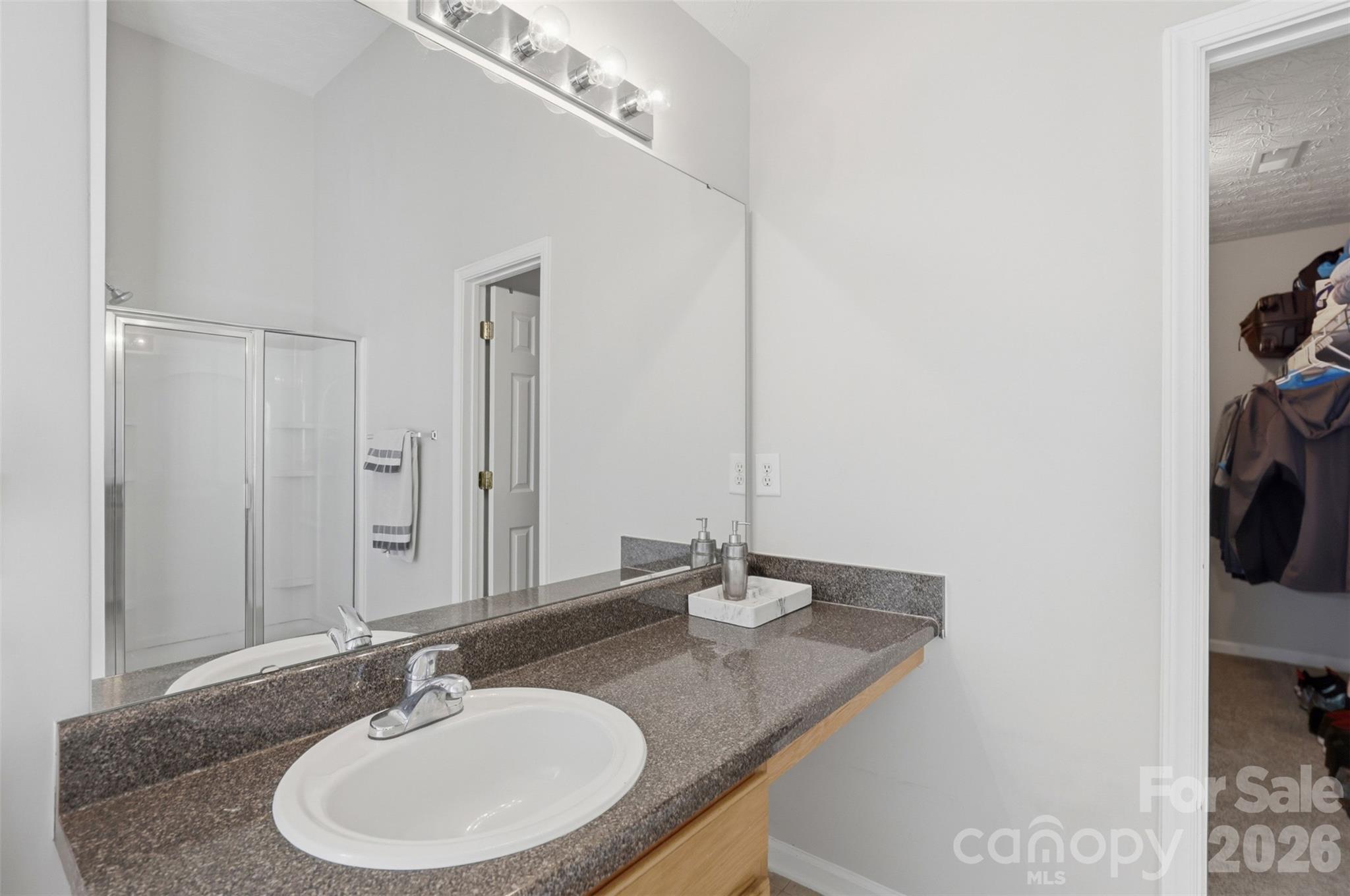4923 Eagle Creek Drive Property Photo 37