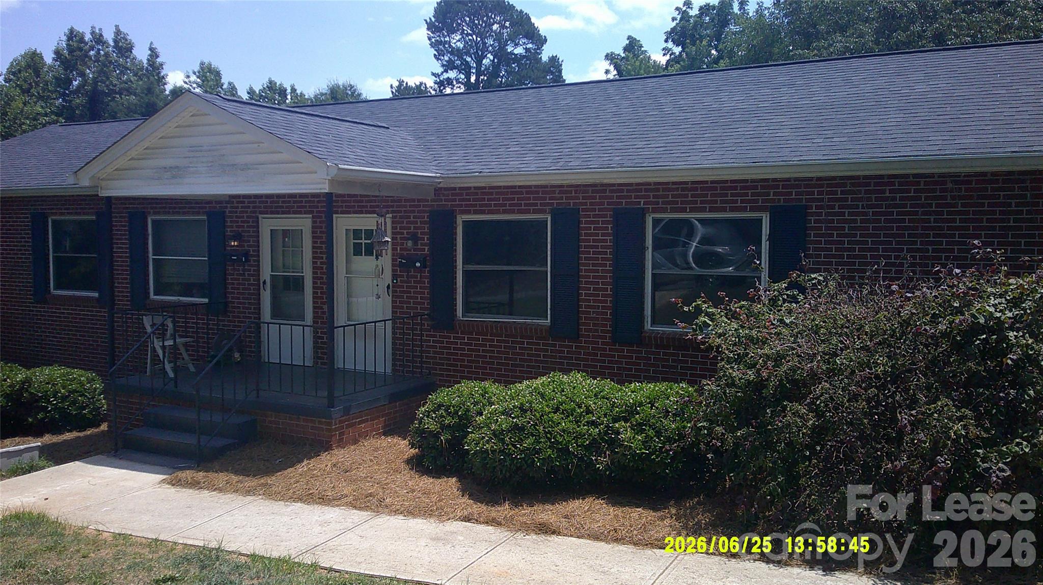 153 15th Avenue Property Photo 2