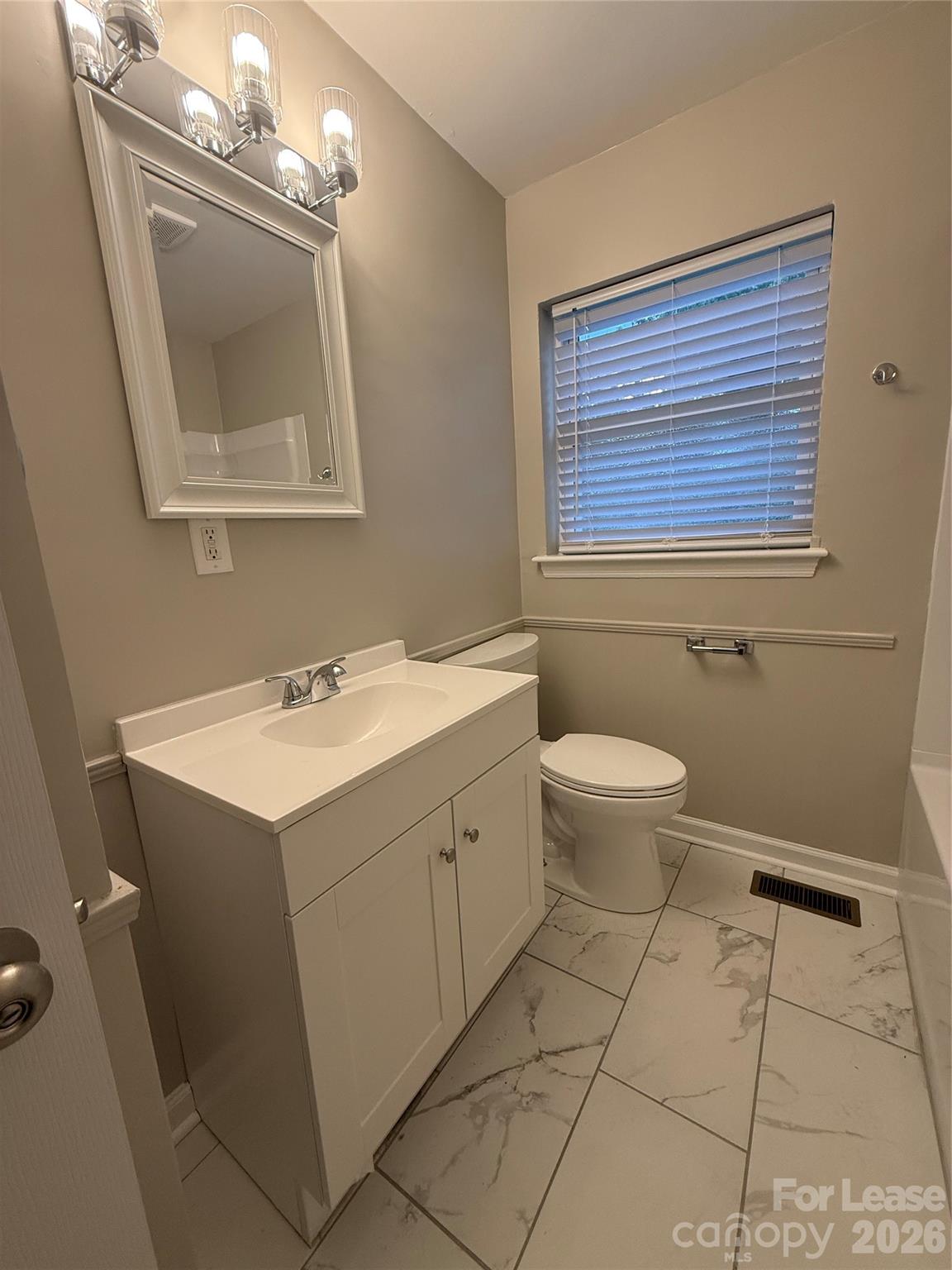 153 15th Avenue Property Photo 11