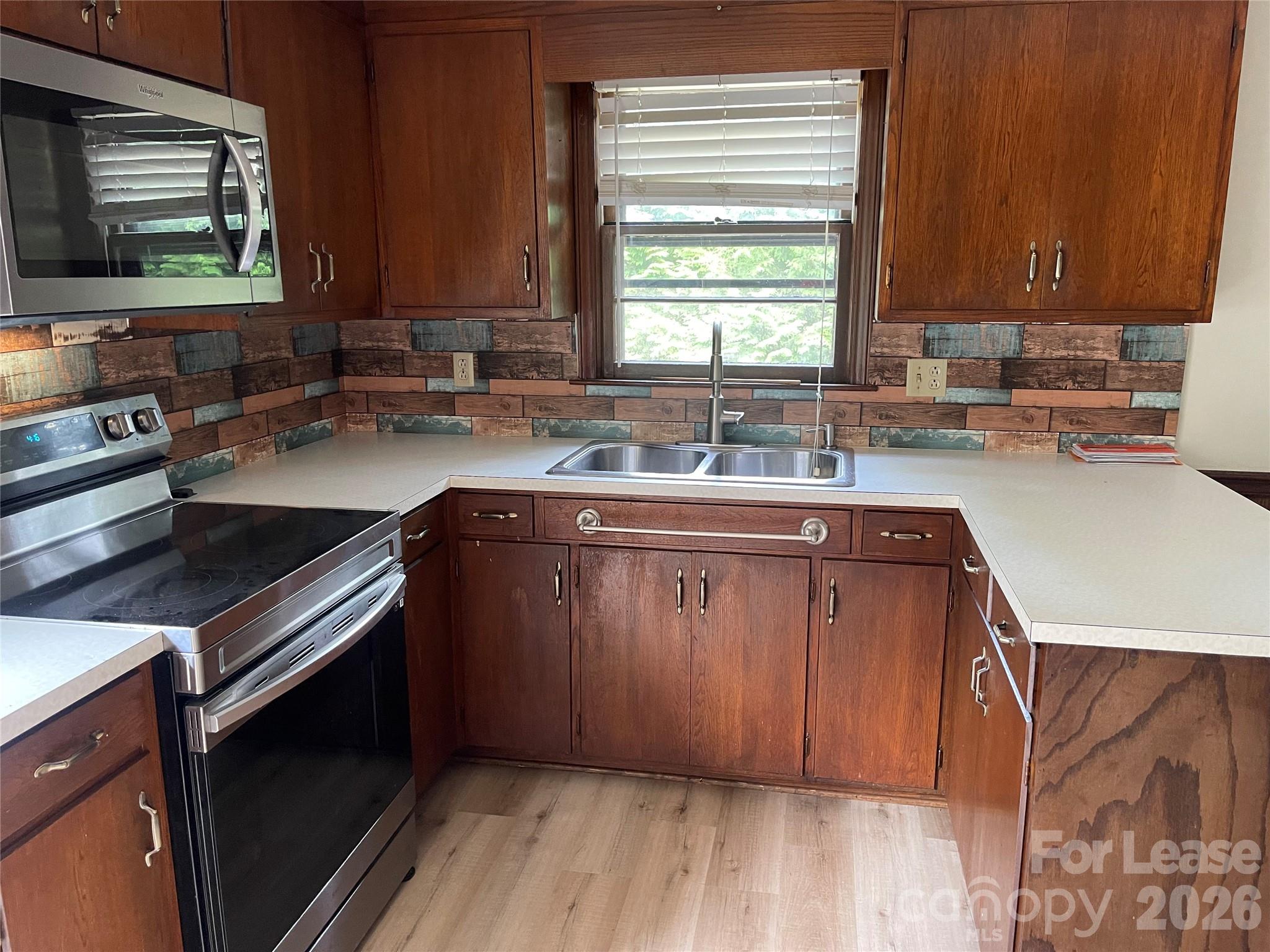 1238 12th Street Property Photo 3