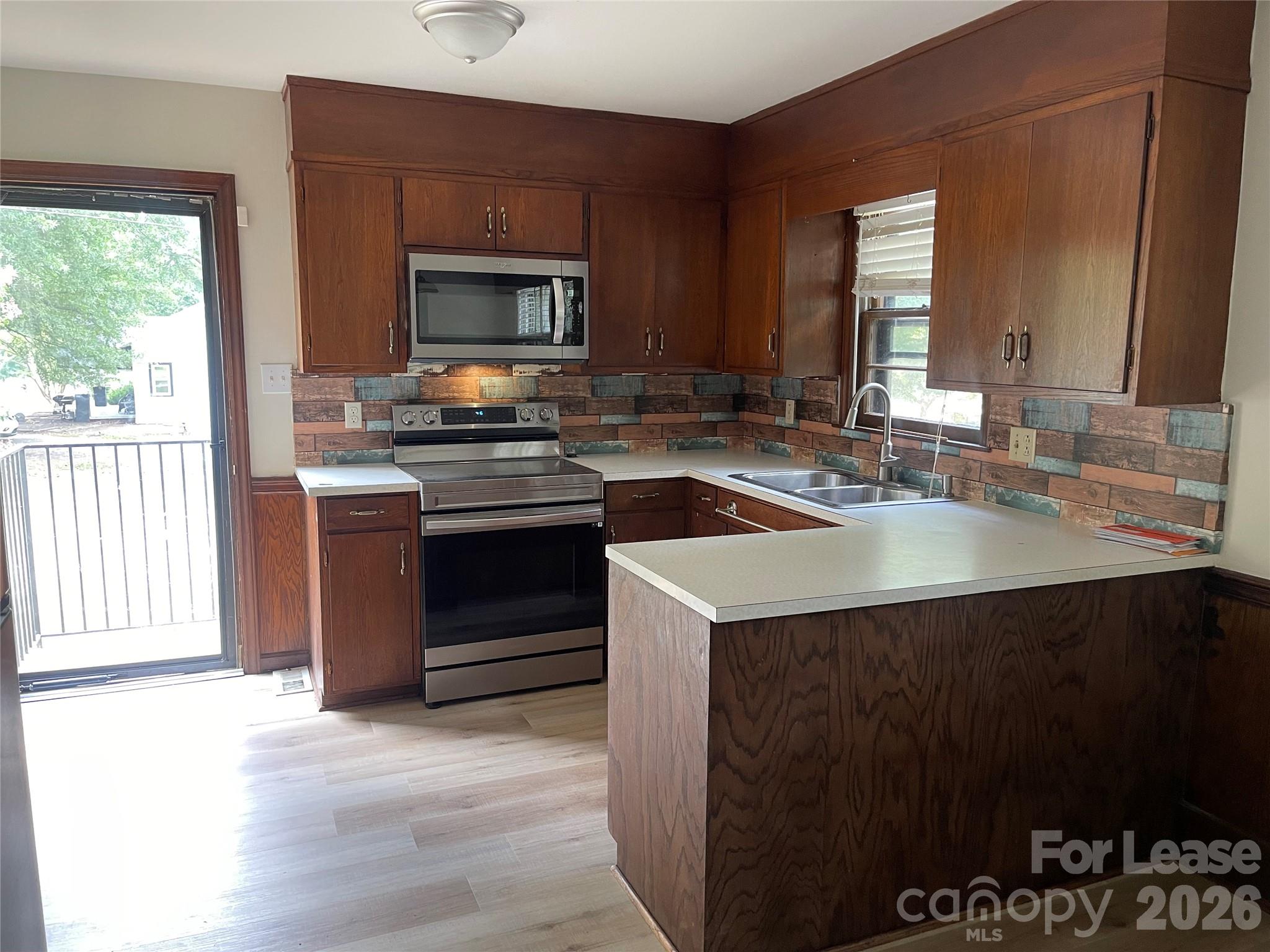 1238 12th Street Property Photo 4