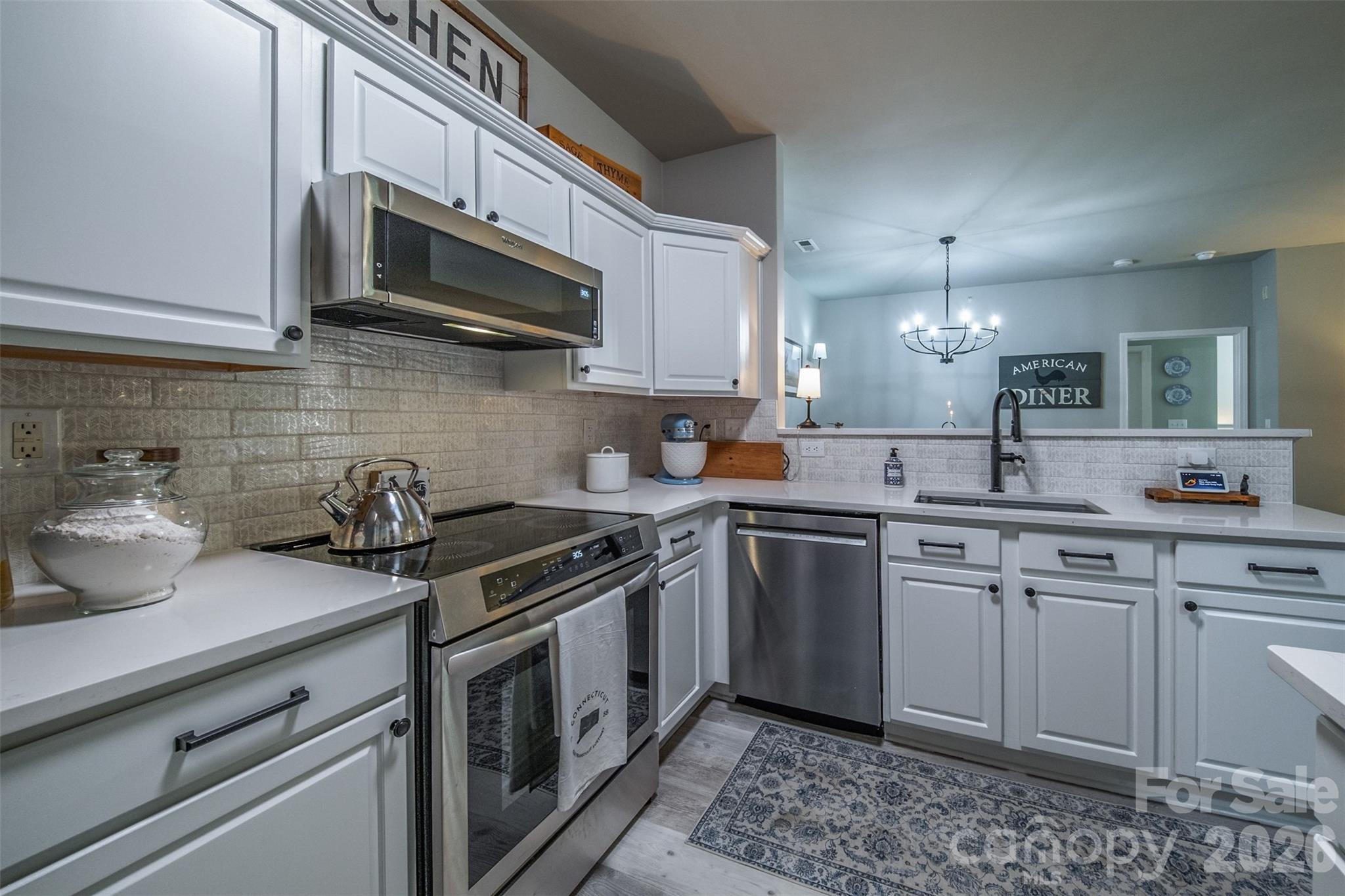 17110 Red Feather Drive Property Photo 8