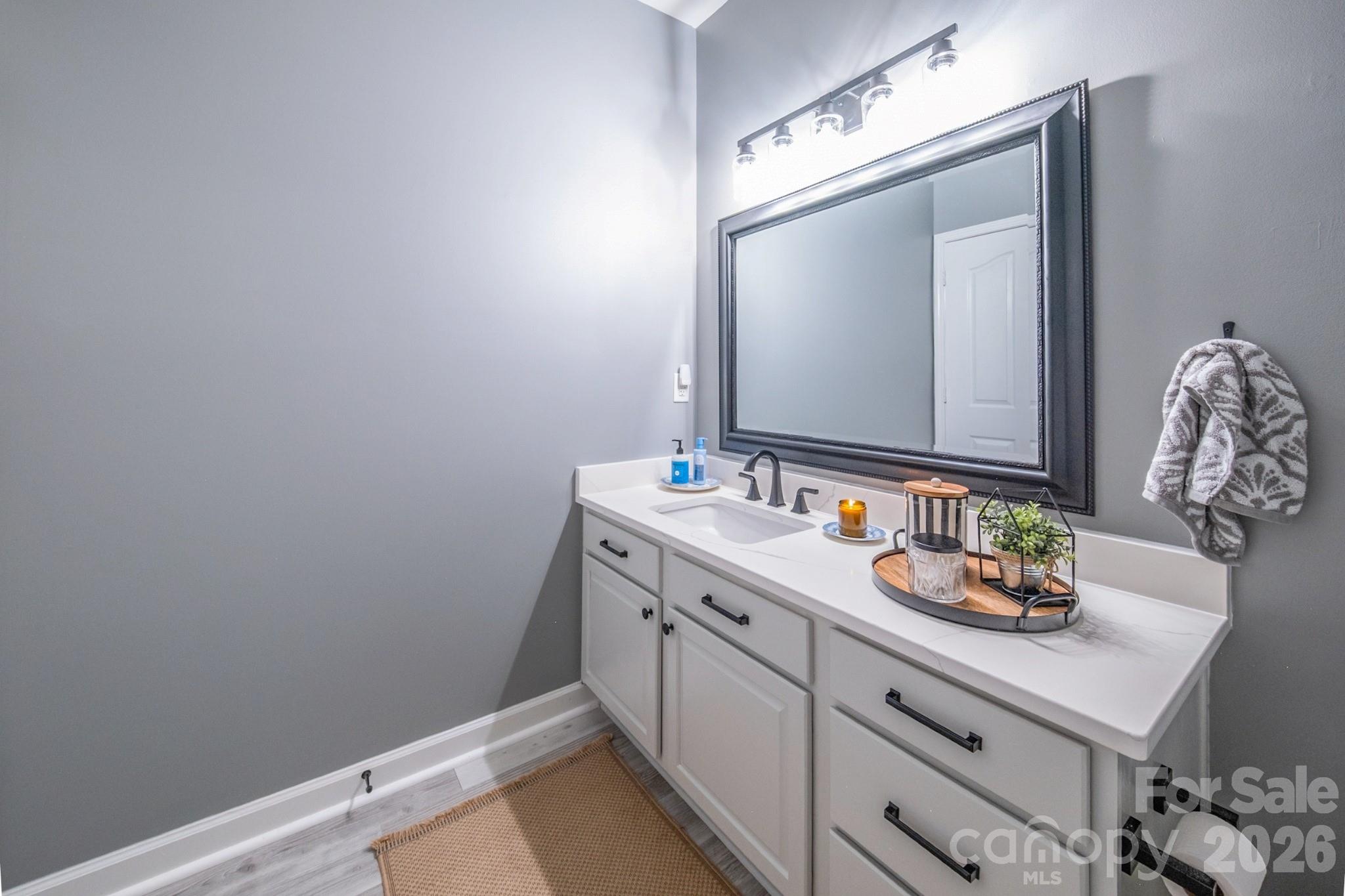 17110 Red Feather Drive Property Photo 12