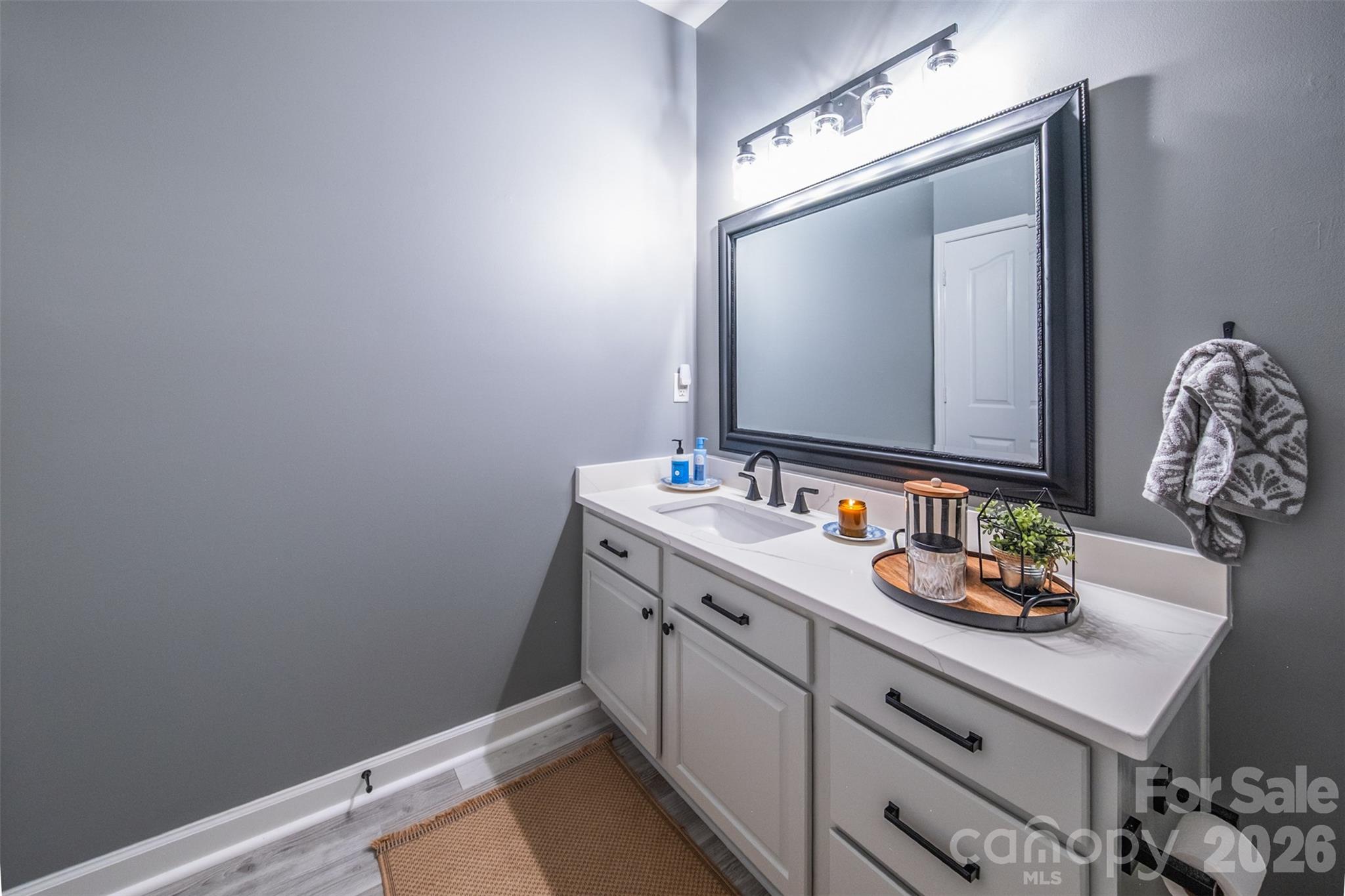 17110 Red Feather Drive Property Photo 15