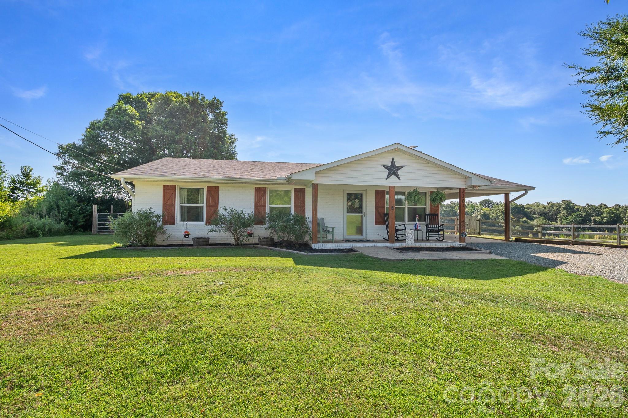 2307 Tanner Road Property Photo 4