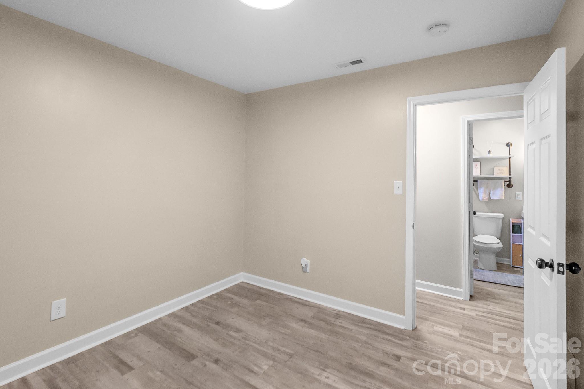 2307 Tanner Road Property Photo 17