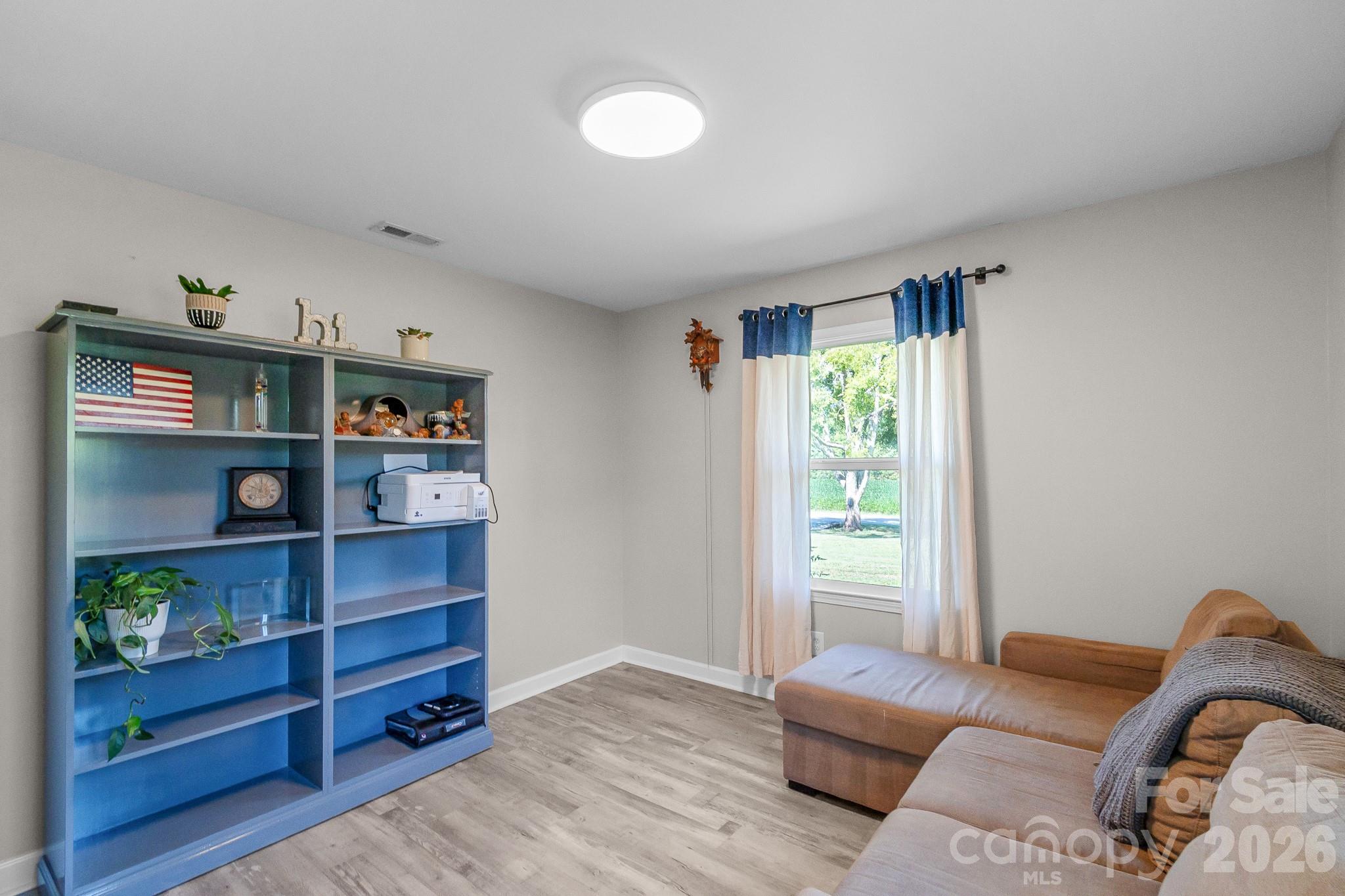 2307 Tanner Road Property Photo 23