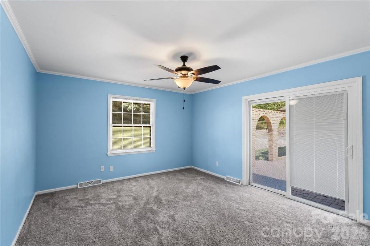 4024 Wandering Lane Property Photo 13