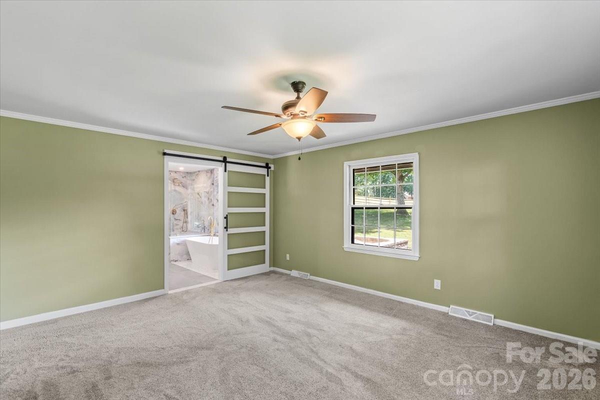 4024 Wandering Lane Property Photo 18