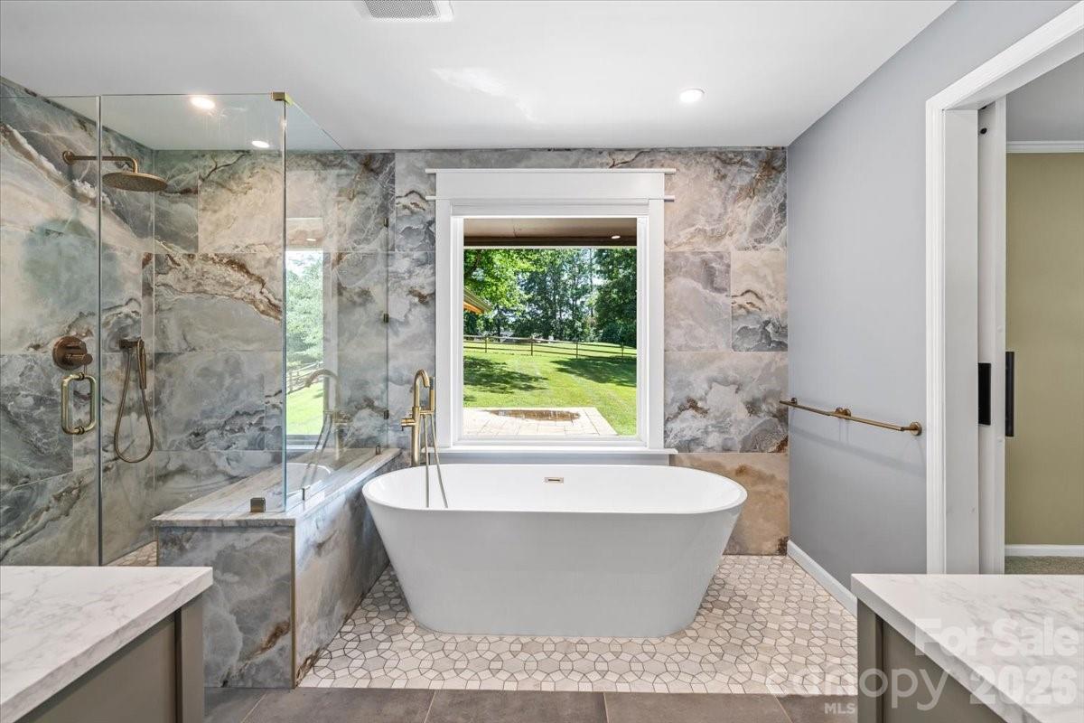 4024 Wandering Lane Property Photo 20